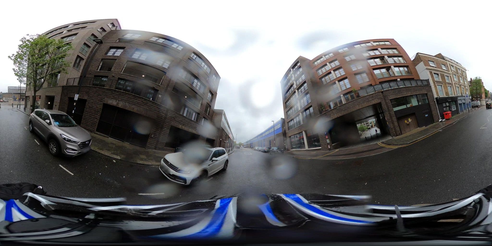 Street view near Hotel Makedonia, Barnsbury — © asturksever (CC BY-SA · Mapillary)