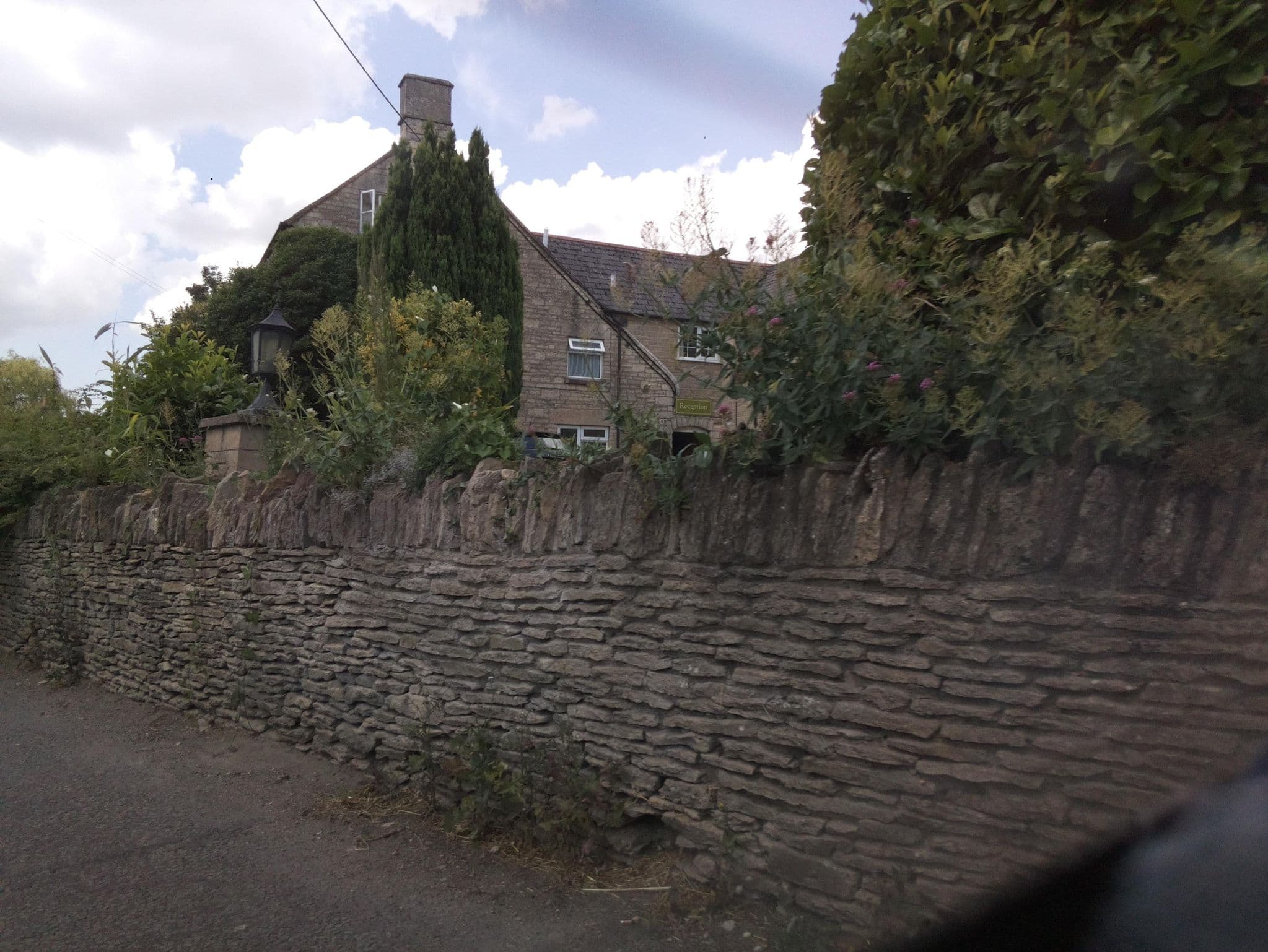 Street view near Pettifers Freehouse Hotel, Malmesbury — © southglos (CC BY-SA · Mapillary)