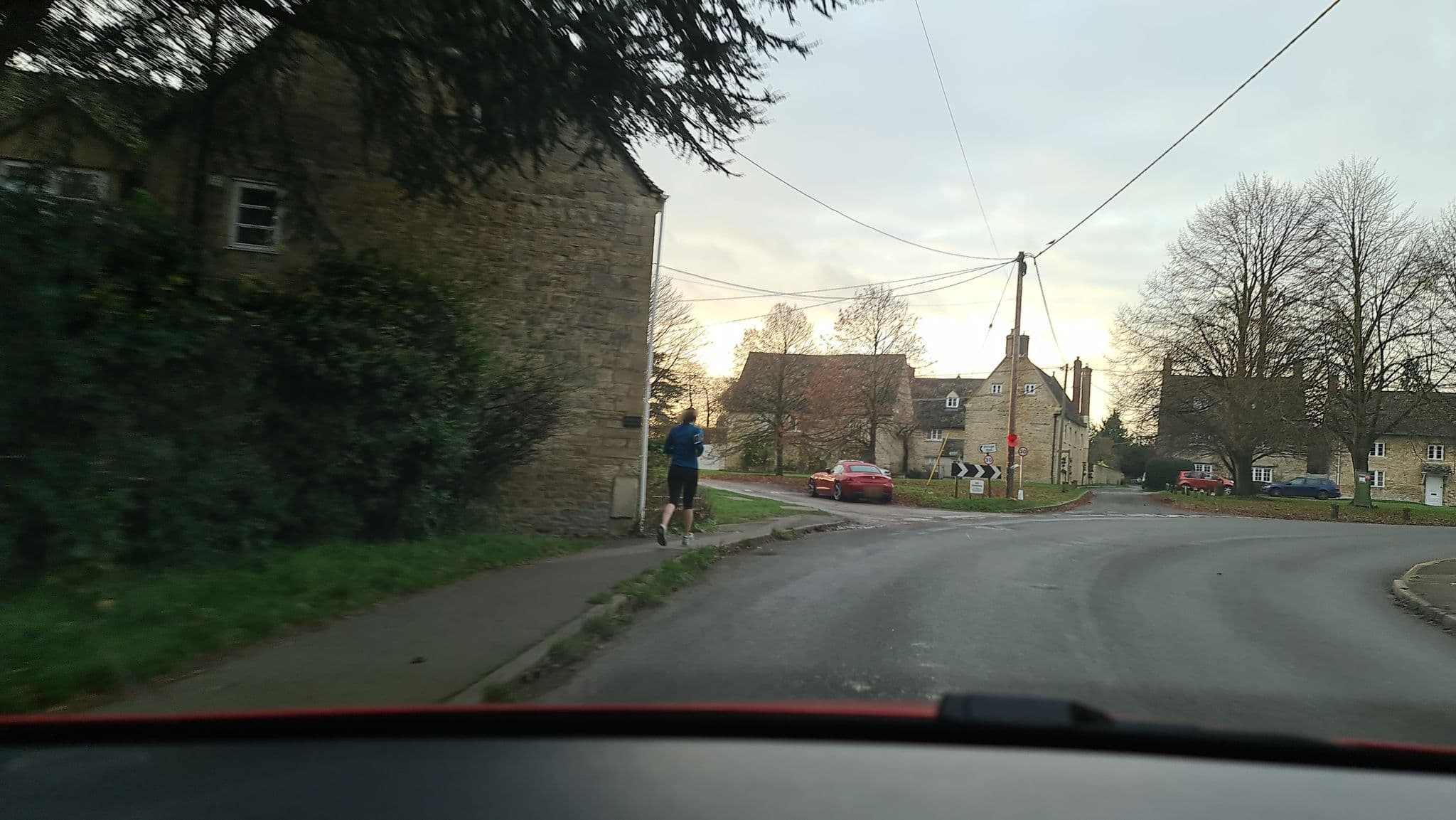 Street view near The Dashwood, Kidlington — © alexanderar (CC BY-SA · Mapillary)