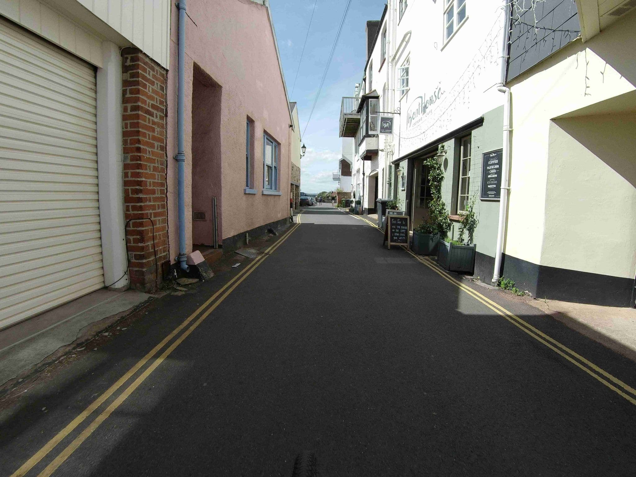Street view near The Globe, Topsham — © jasskurn (CC BY-SA · Mapillary)
