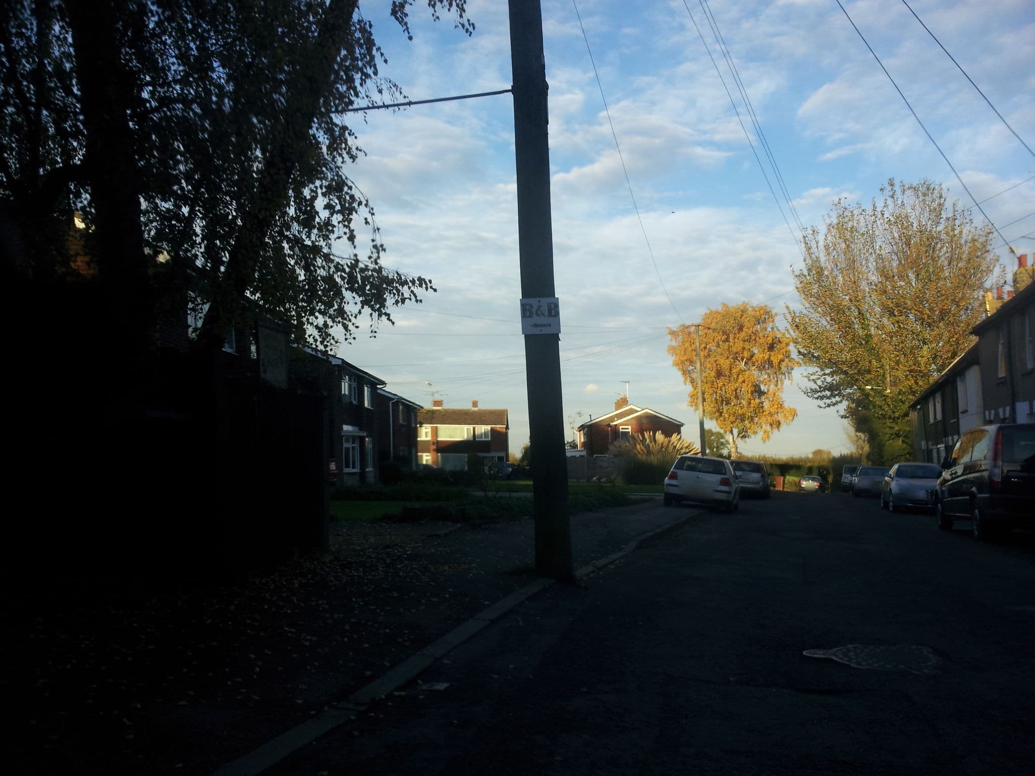 Street view near Suffield House, Upchurch — © paulbiv (CC BY-SA · Mapillary)