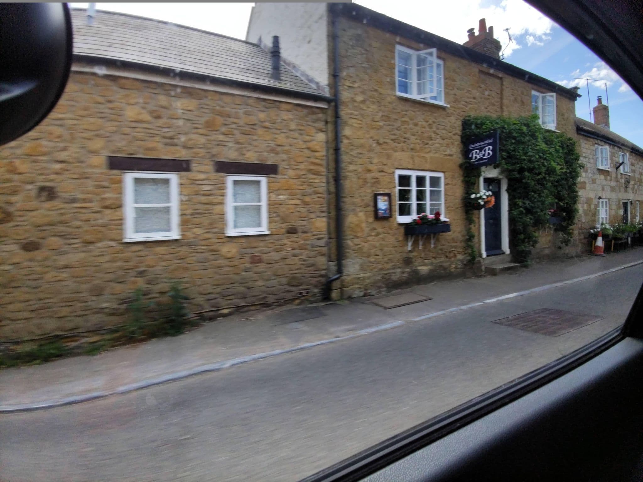 Street view near Upalong, Chickerell — © WaggyDog (CC BY-SA · Mapillary)