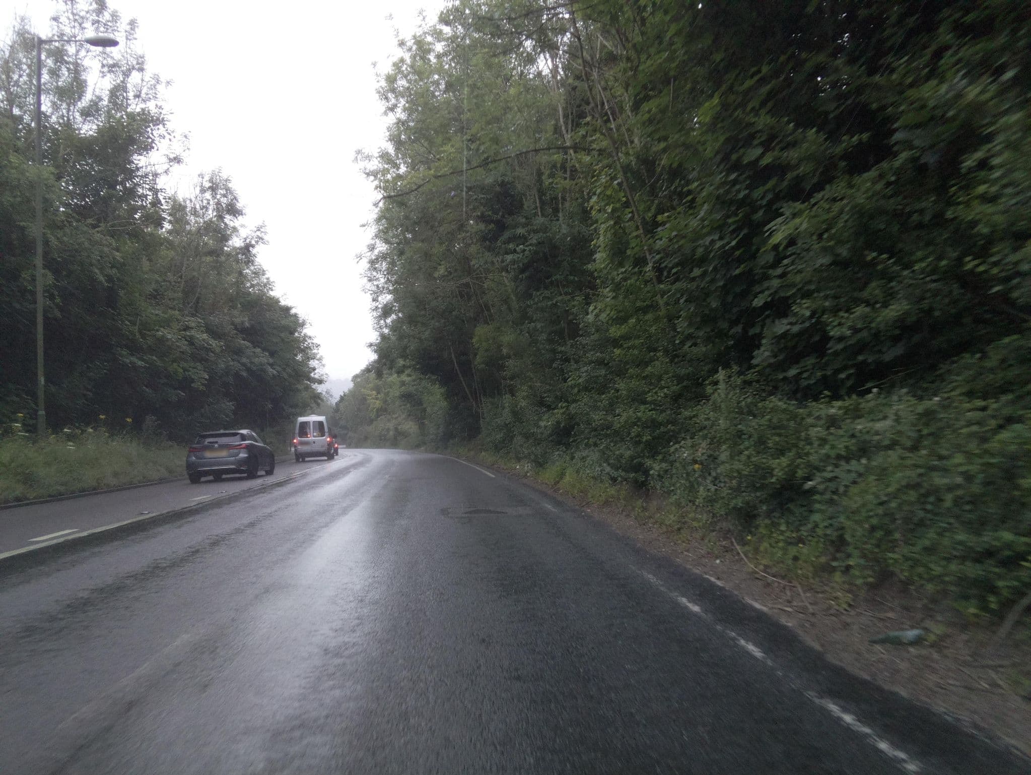 Street view near Bridge House Hotel, Lower Kingswood — © southglos (CC BY-SA · Mapillary)