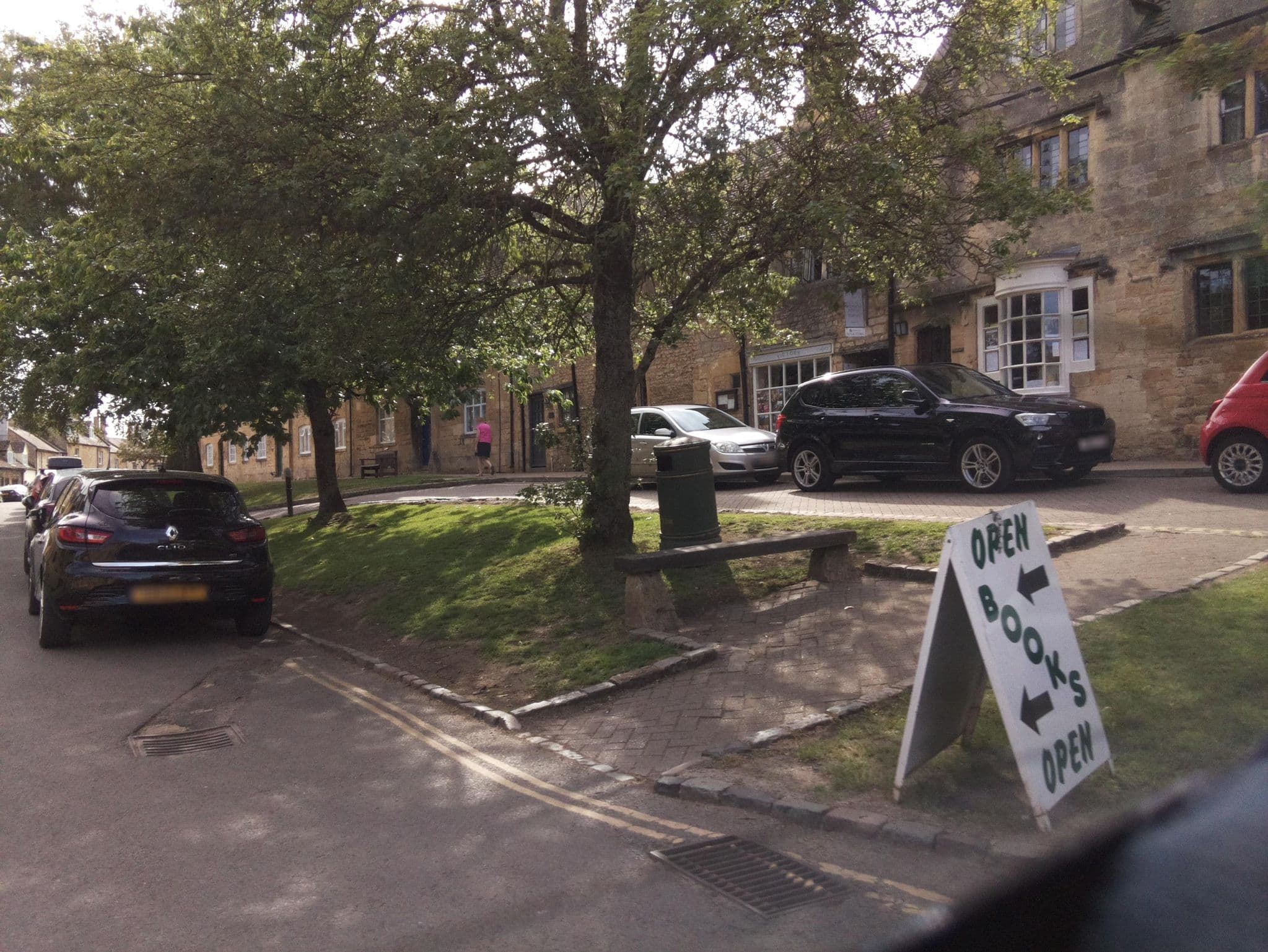 Street view near The Old Bakehouse, Chipping Campden — © southglos (CC BY-SA · Mapillary)
