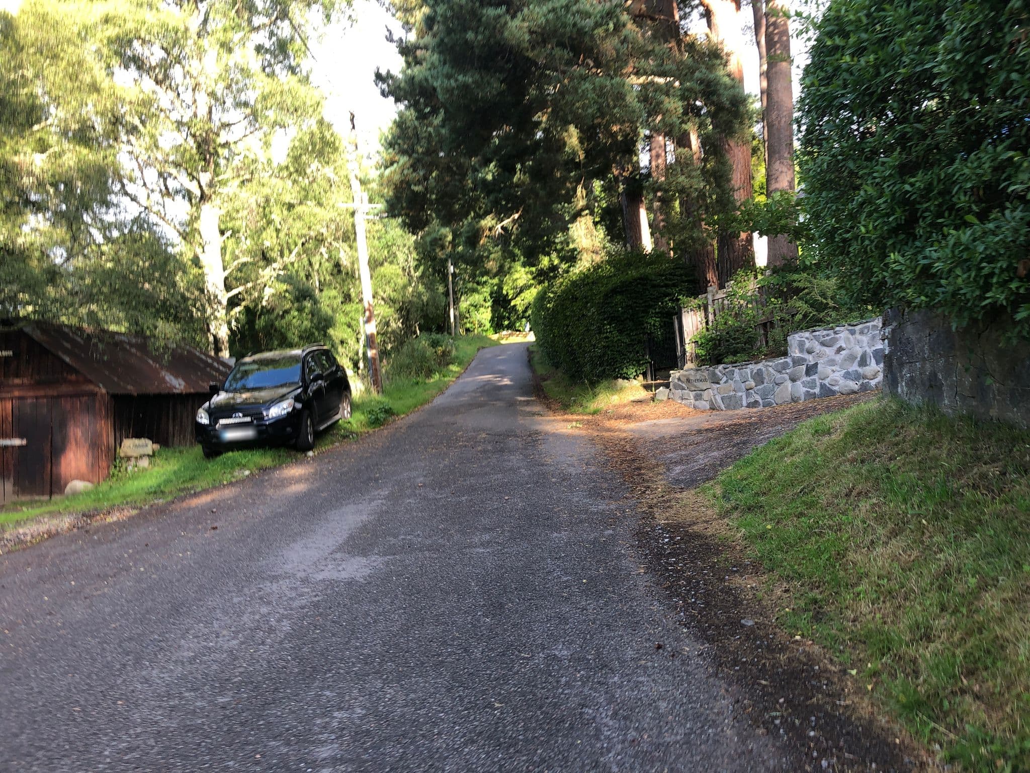 Street view near Netherwood, Newtonmore — © drnoble (CC BY-SA · Mapillary)