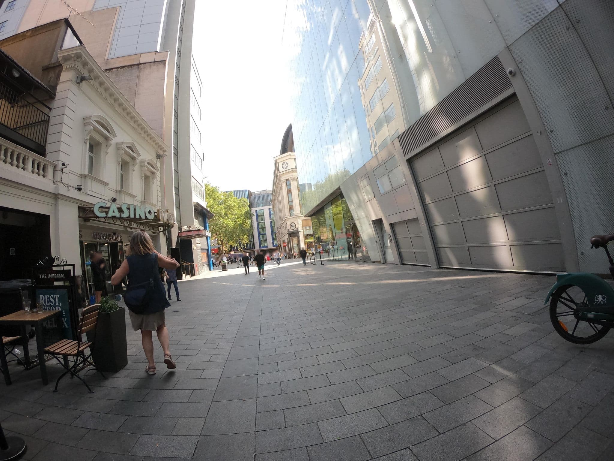 Street view near Hotel Indigo, London — © richlv (CC BY-SA · Mapillary)