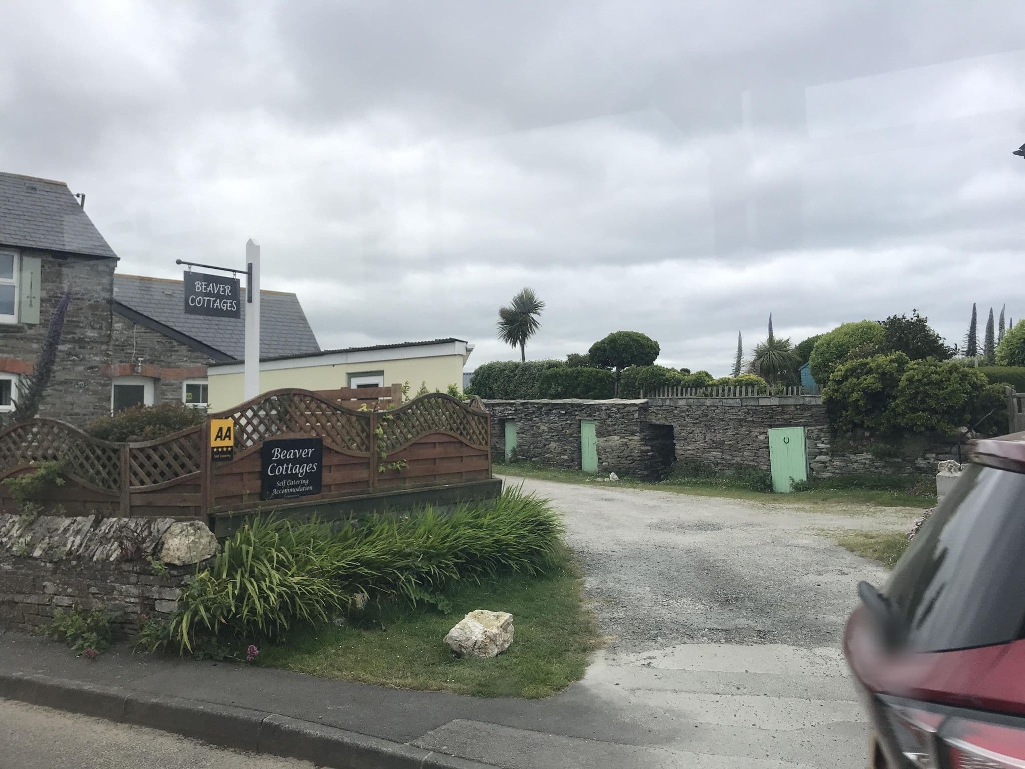 Street view near Beaver Cottages, Tintagel — © miguel_andrade (CC BY-SA · Mapillary)