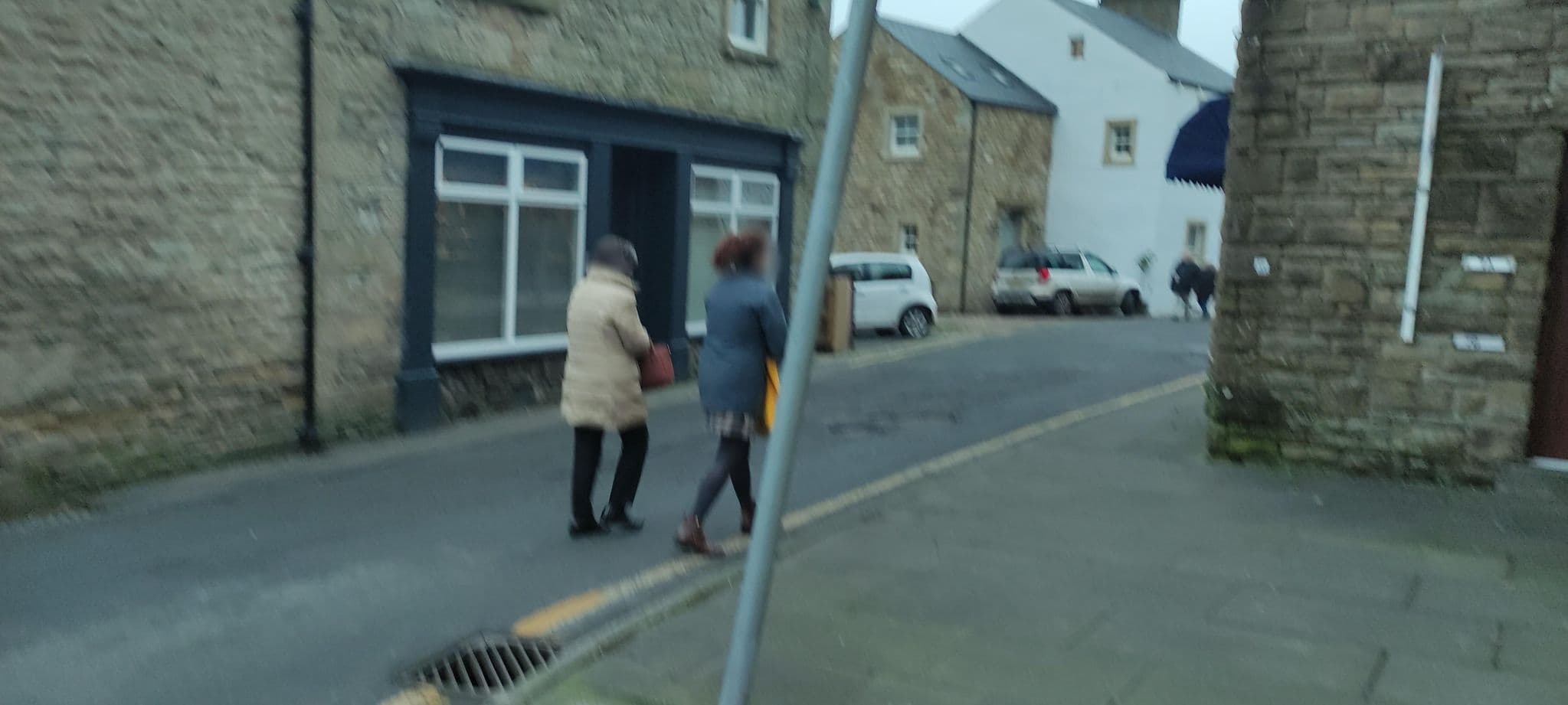 Street view near King William the Fourth Guest House, Settle — © jethro10 (CC BY-SA · Mapillary)