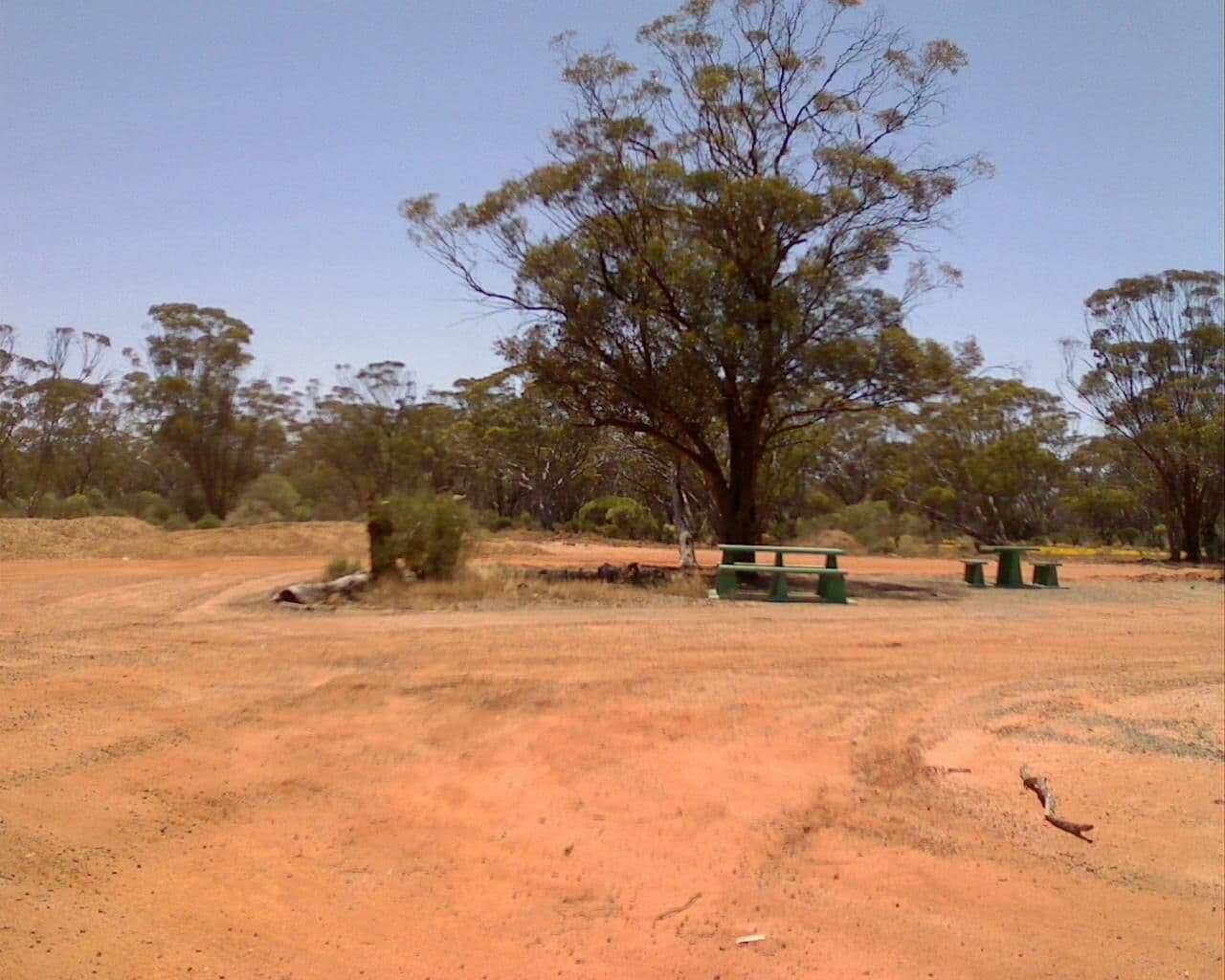 Street view near Boondi Rest Area, West Lamington — © bob3bob3 (CC BY-SA · Mapillary)