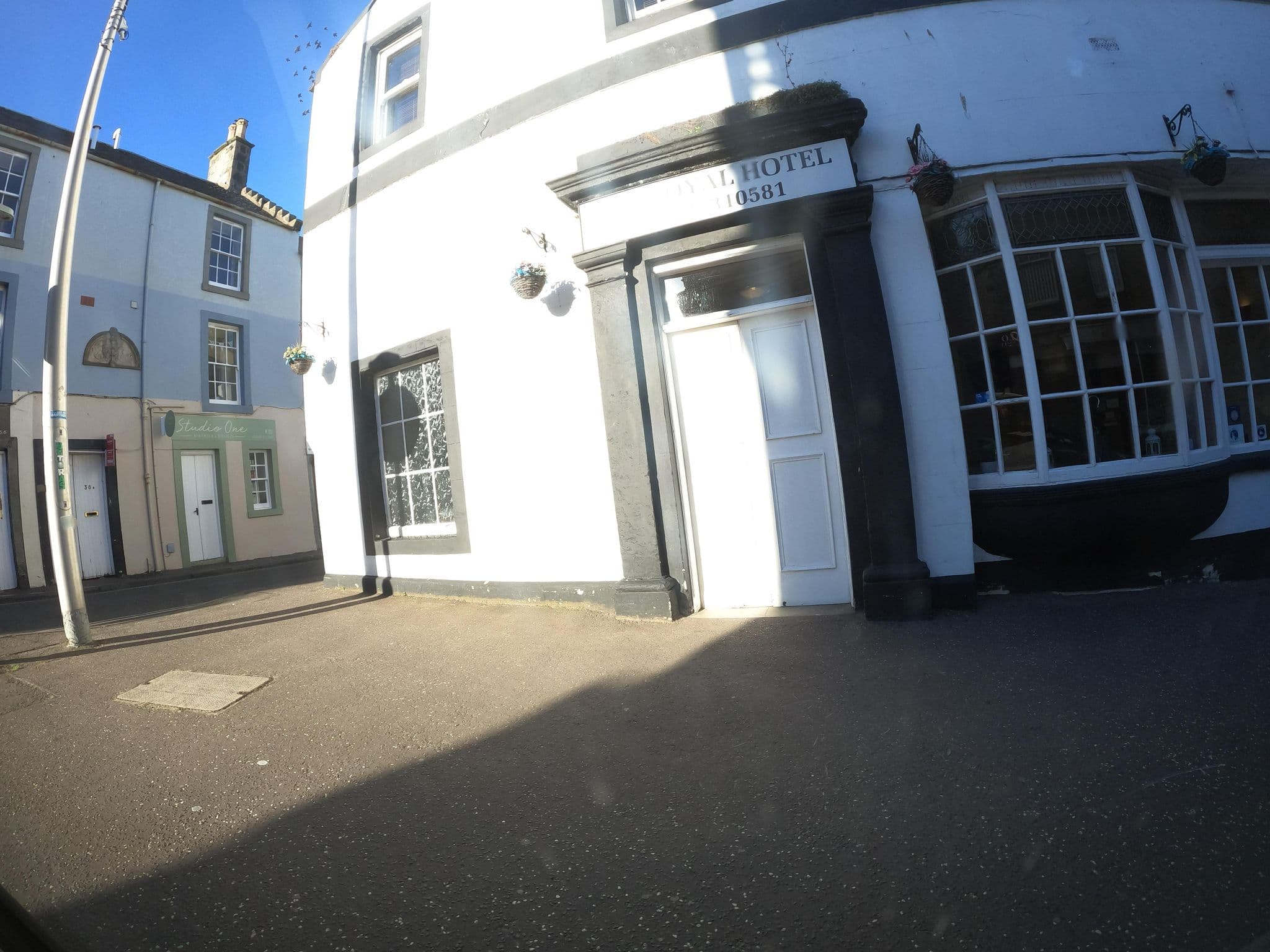 Street view near The Royal Hotel, Anstruther — © hobgoblin (CC BY-SA · Mapillary)