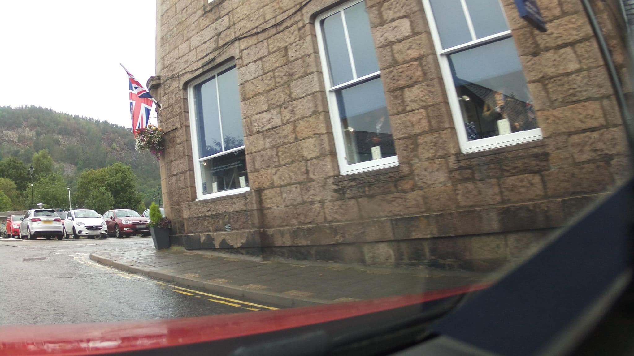 Street view near The Gordon Guest House, Ballater — © southglos (CC BY-SA · Mapillary)
