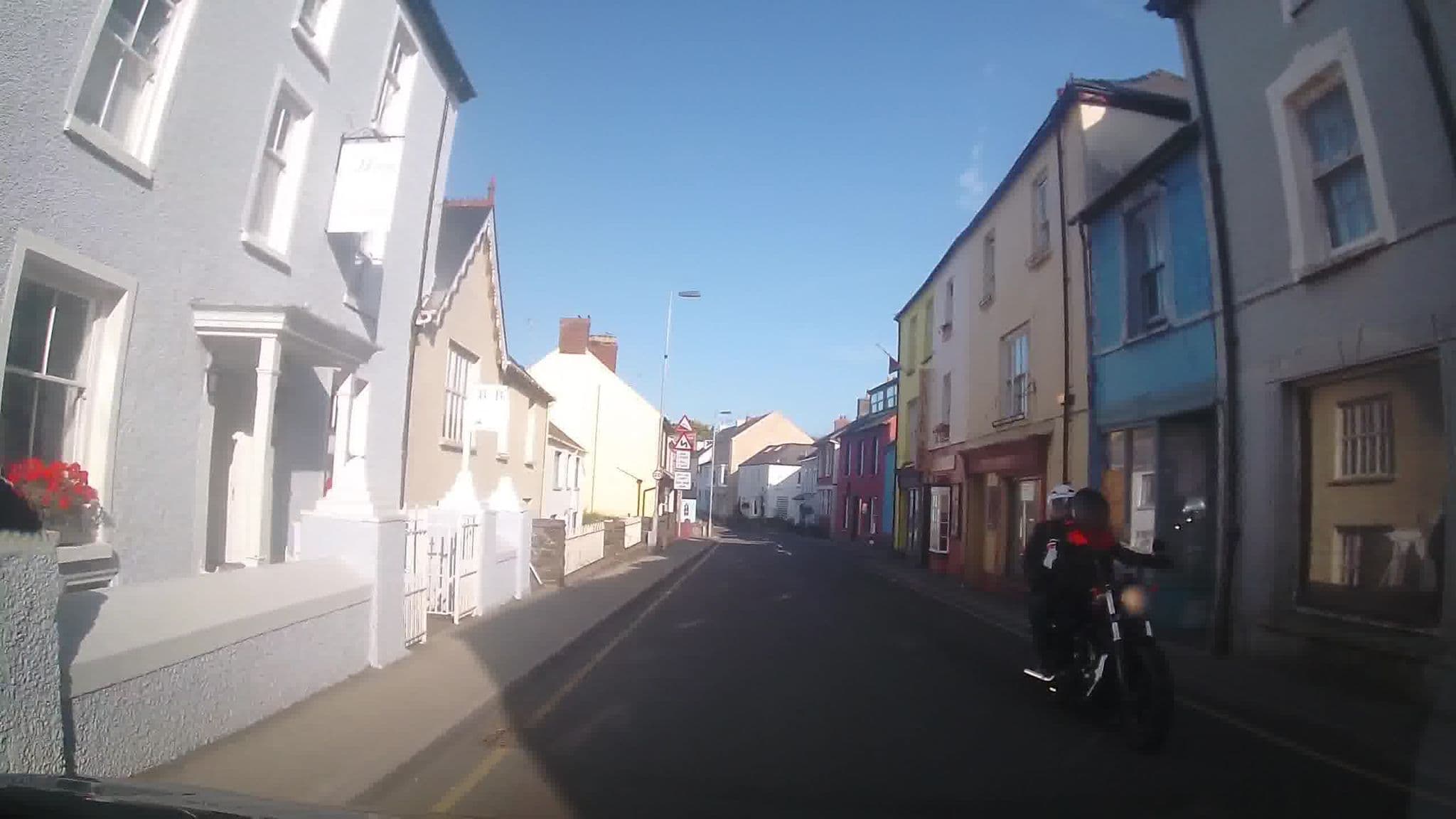 Street view near Lower Coach House, Fishguard — © trigpoint (CC BY-SA · Mapillary)