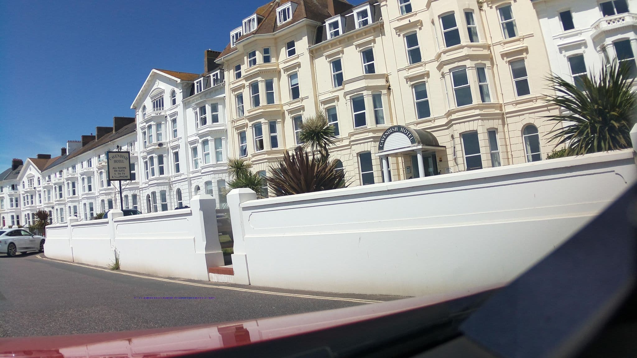 Street view near Cavendish Hotel, Exmouth — © southglos (CC BY-SA · Mapillary)