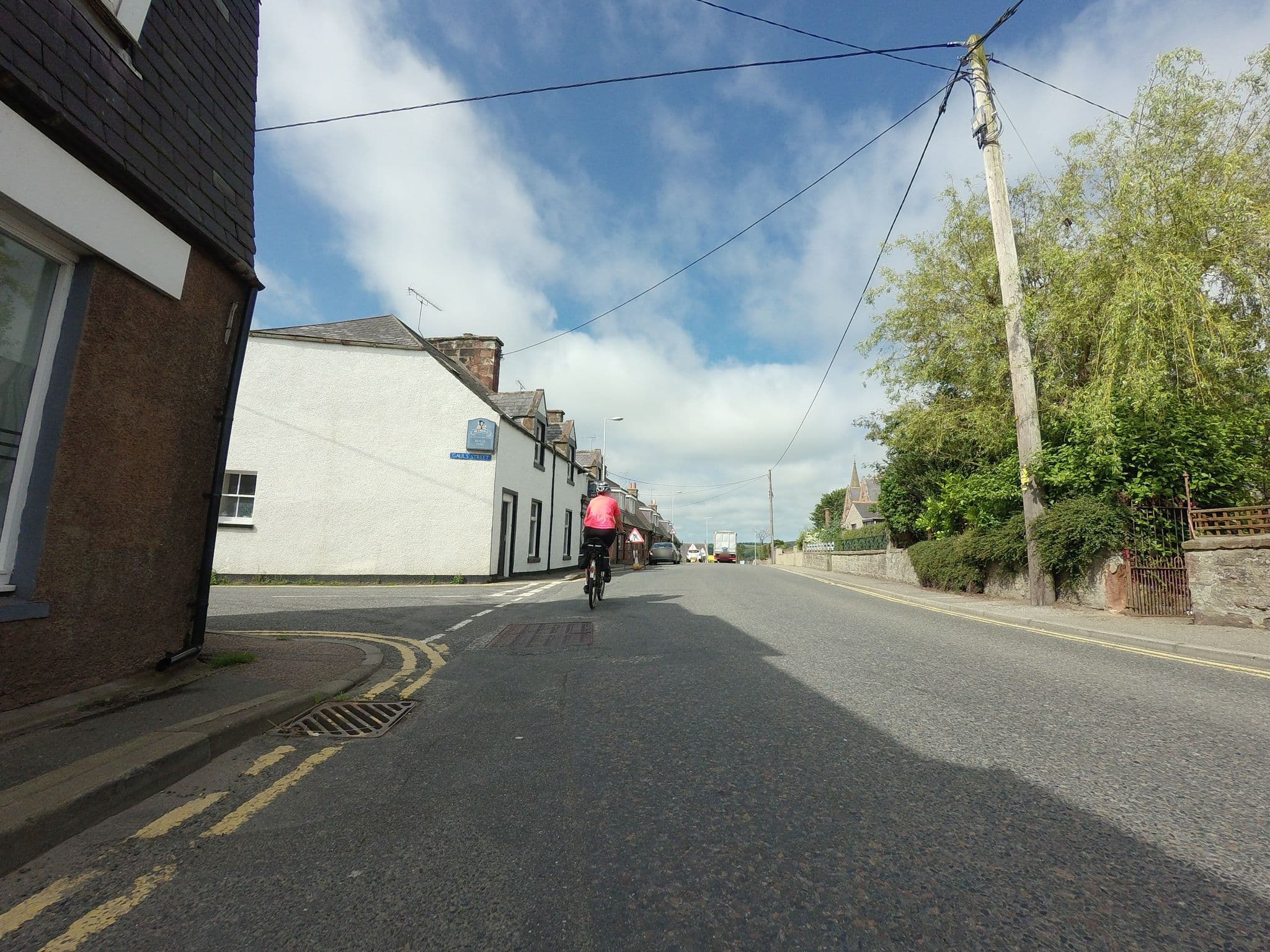 Street view near Royal Oak Hotel, Turriff — © tallguy (CC BY-SA · Mapillary)