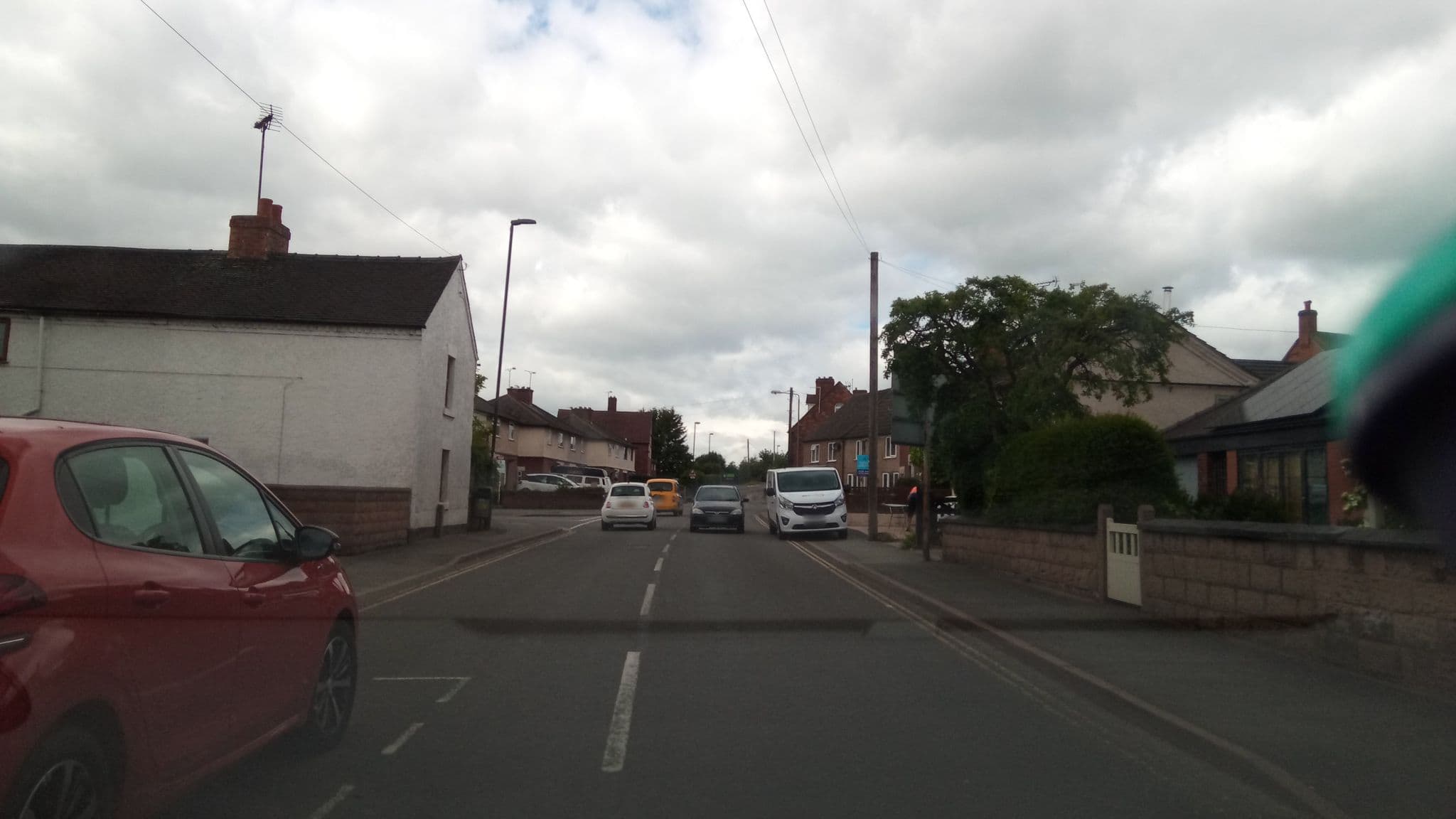 Street view near Acorns Guest House, Repton — © victuallers (CC BY-SA · Mapillary)