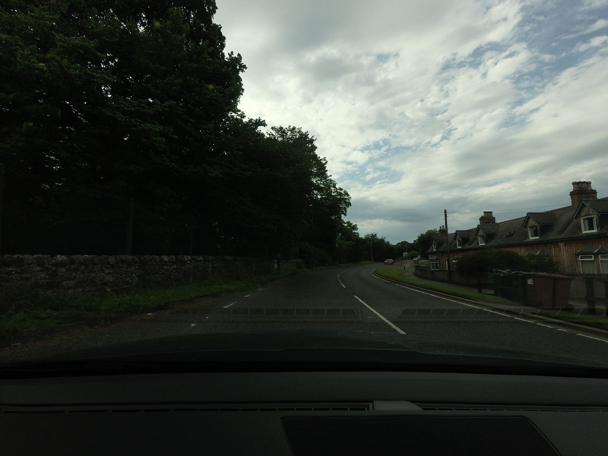 Street view near Dalmore Farm Cottages, Alness — © tallguy (CC BY-SA · Mapillary)