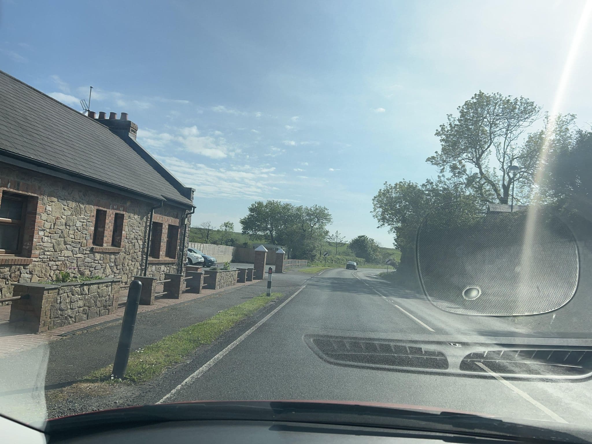 Street view near New Overlander Inn, Tenby — © rac_uk2 (CC BY-SA · Mapillary)
