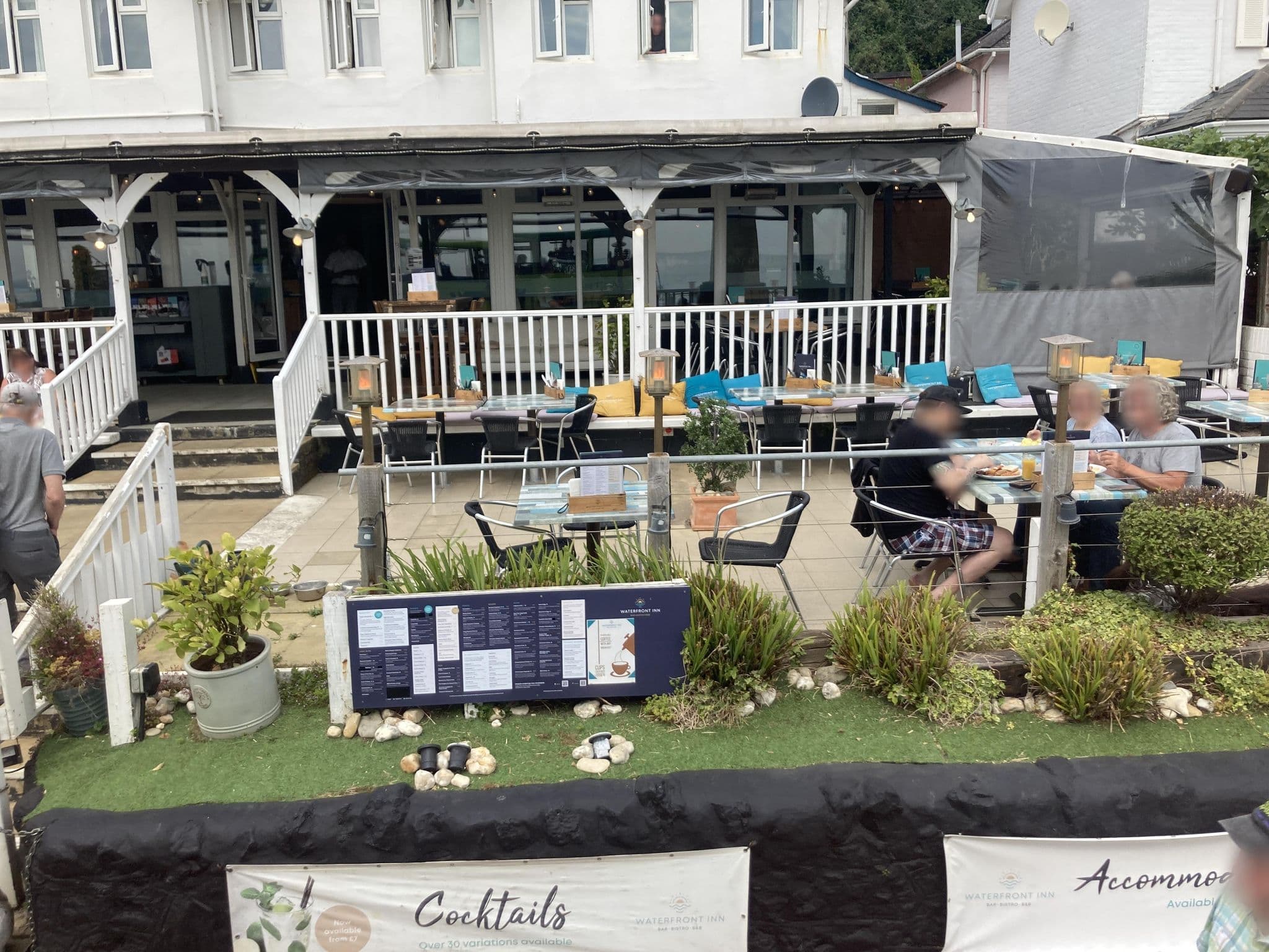 Street view near The Osborne Hotel, Shanklin — © cjmalone (CC BY-SA · Mapillary)
