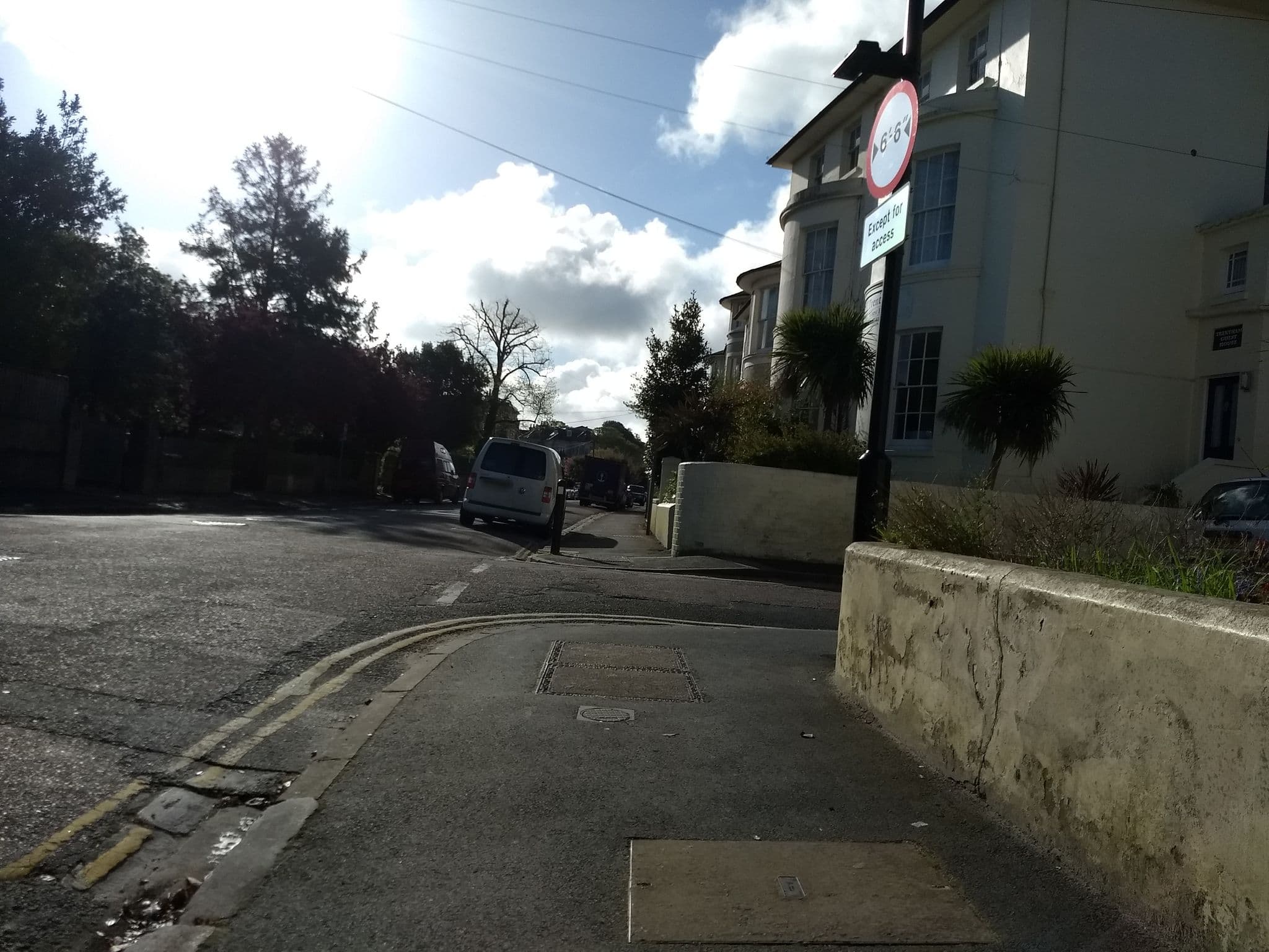Street view near Trentham Guest House, Ryde — © mappernerd (CC BY-SA · Mapillary)