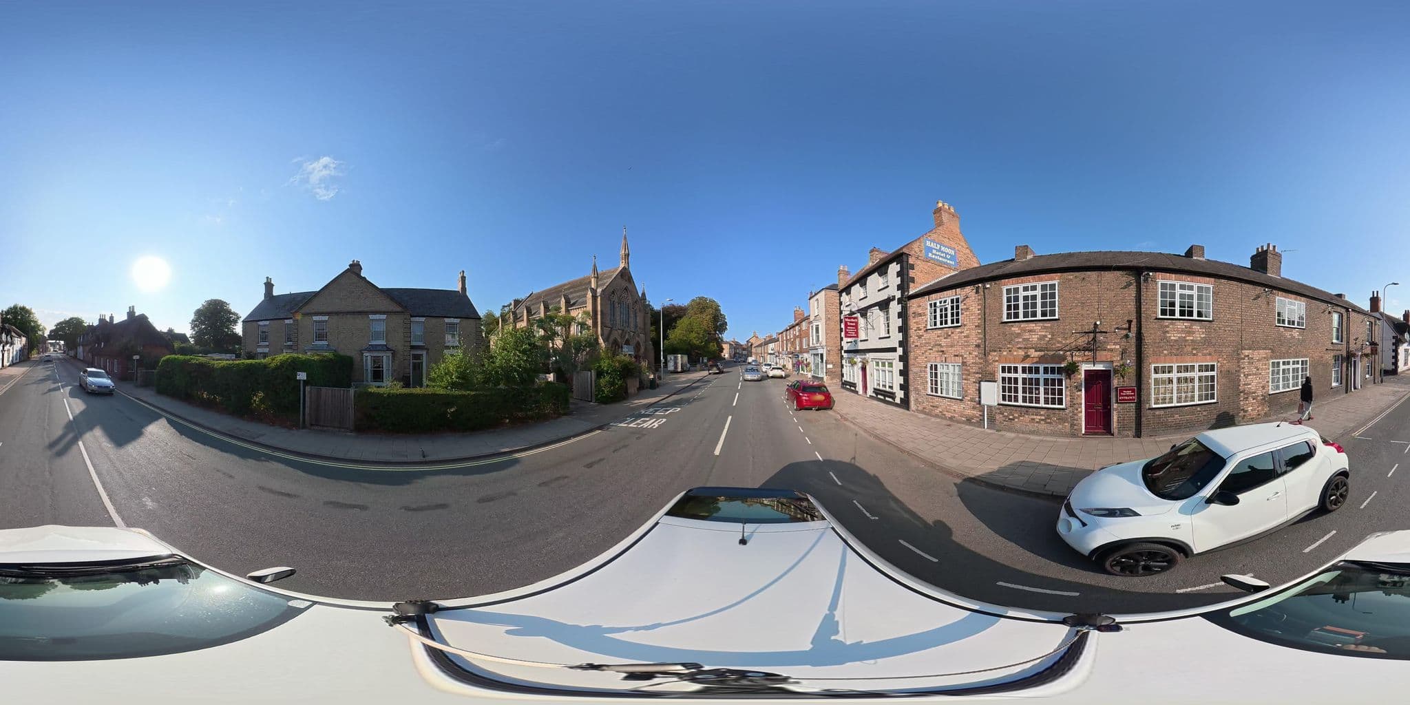 Street view near The Half Moon Hotel & Restaurant, Alford — © osmplus_org (CC BY-SA · Mapillary)