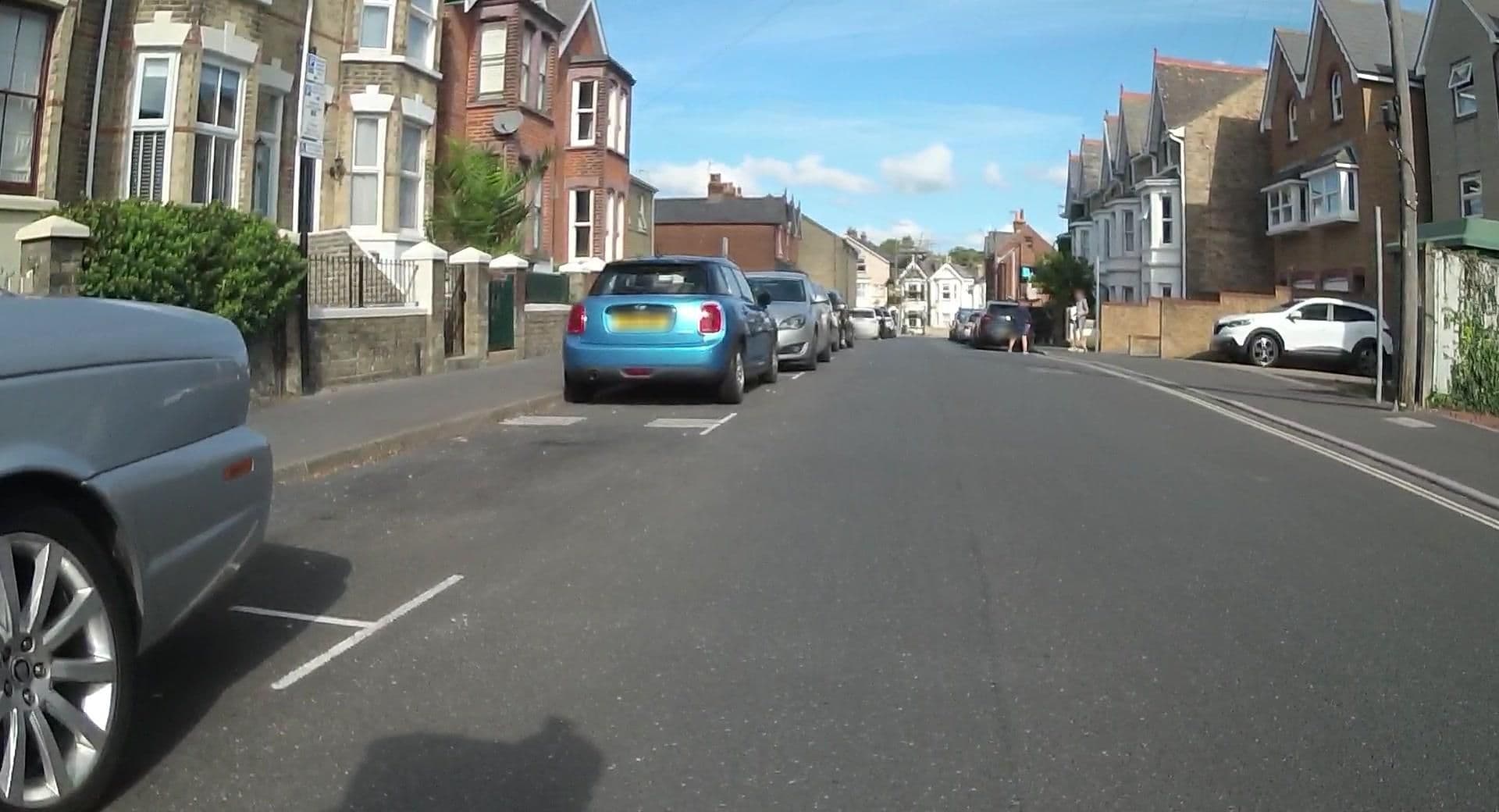 Street view near No 10 Of Cowes, Cowes — © jpennycook (CC BY-SA · Mapillary)