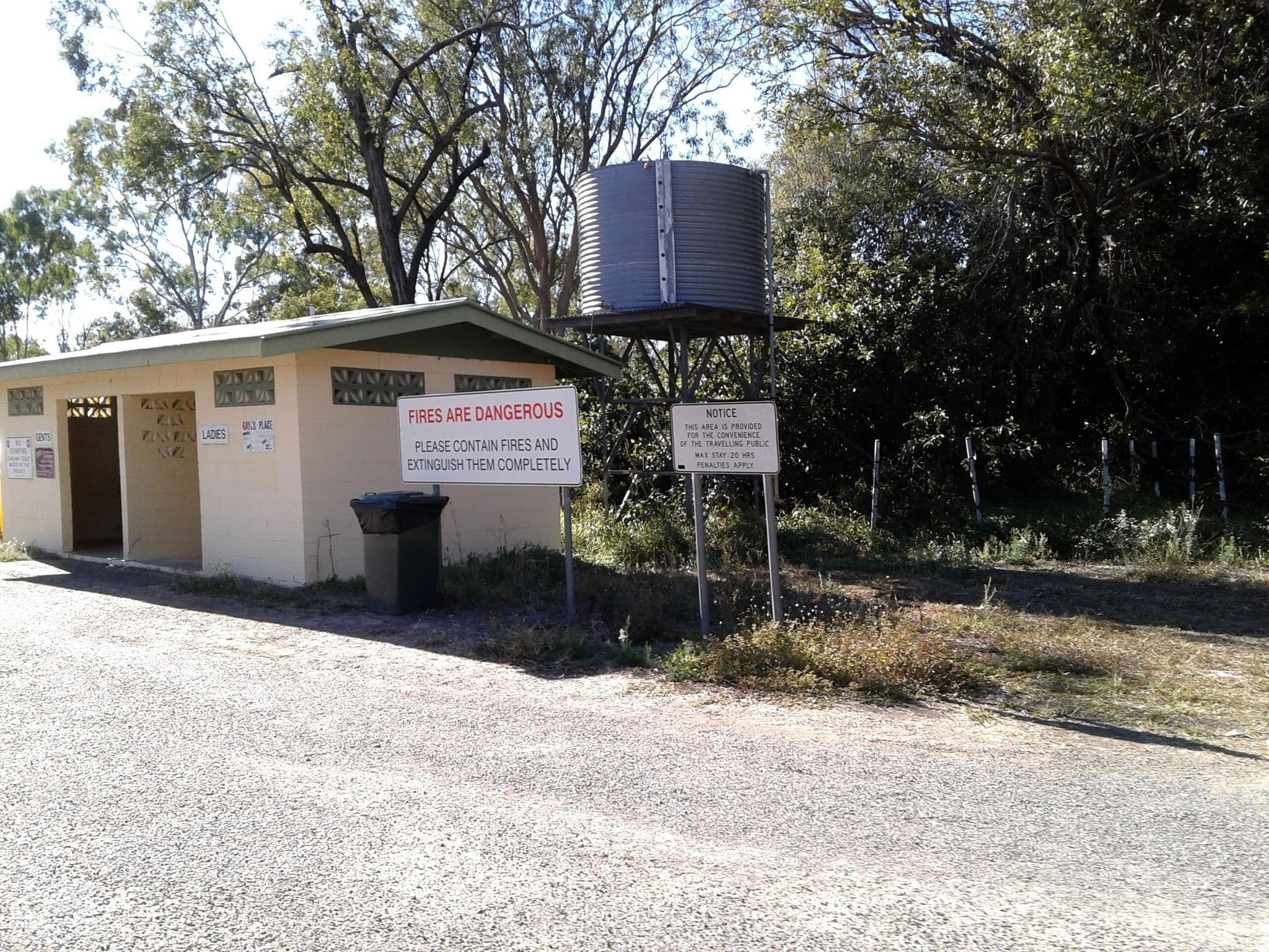 Street view near Campaspe River Rest Area, Charters Towers City — © bob3bob3 (CC BY-SA · Mapillary)
