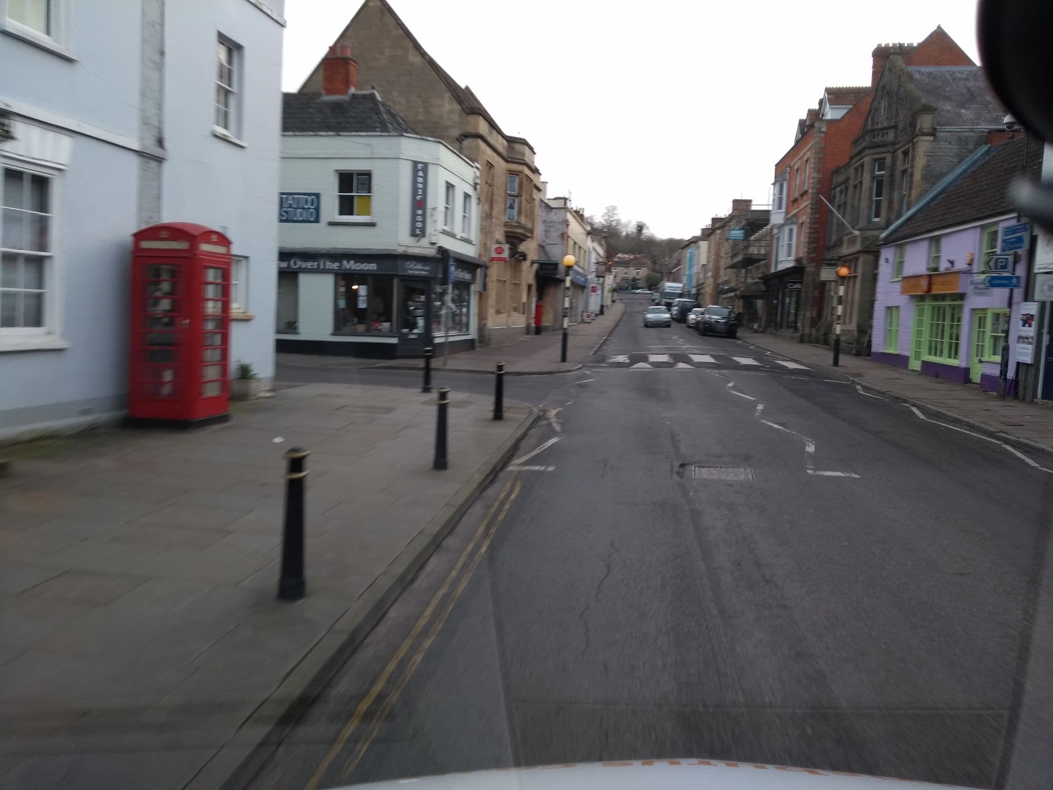 Street view near Raven Haven, Glastonbury — © ukchris (CC BY-SA · Mapillary)
