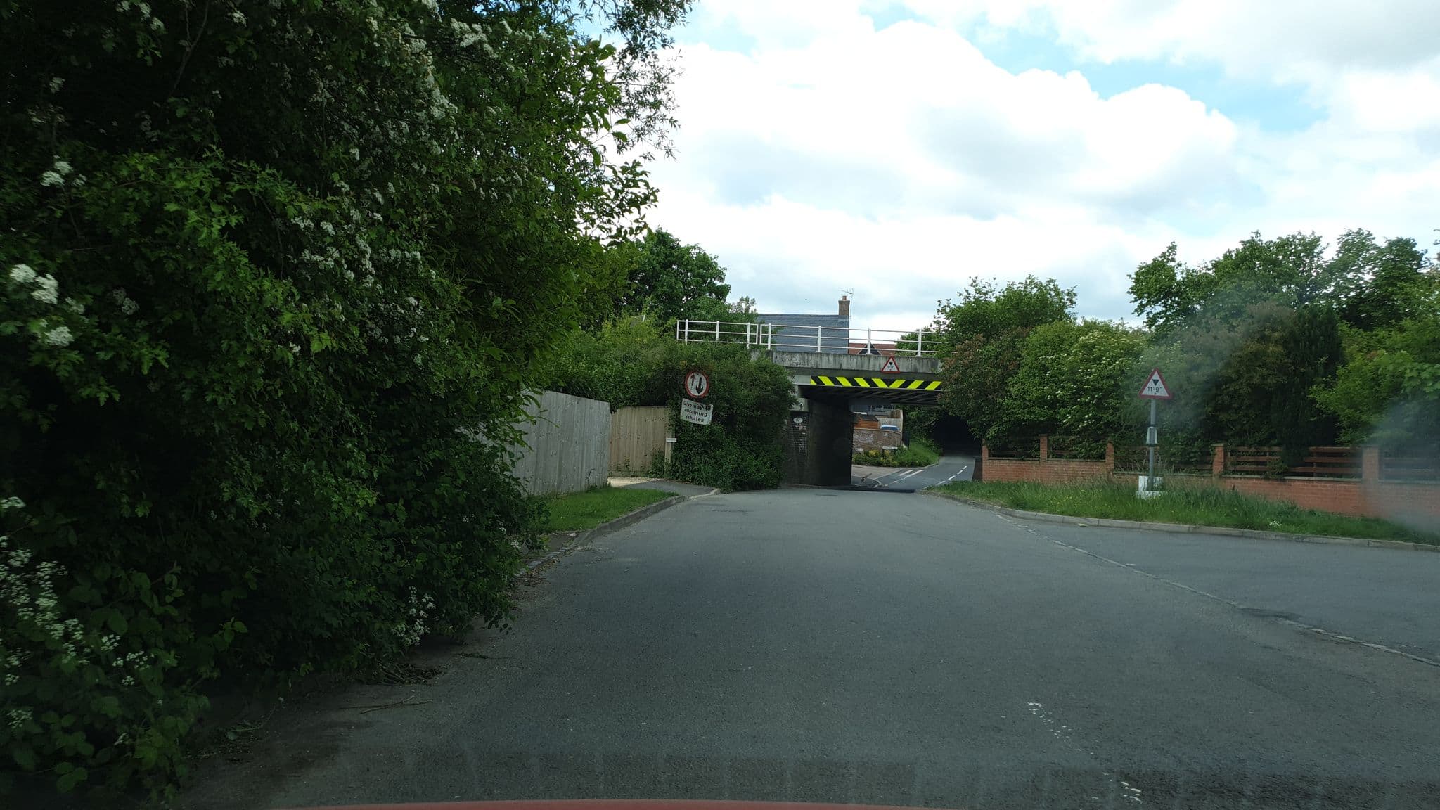 Street view near Airbnb, Stokenchurch — © 767vbfxczicayv (CC BY-SA · Mapillary)