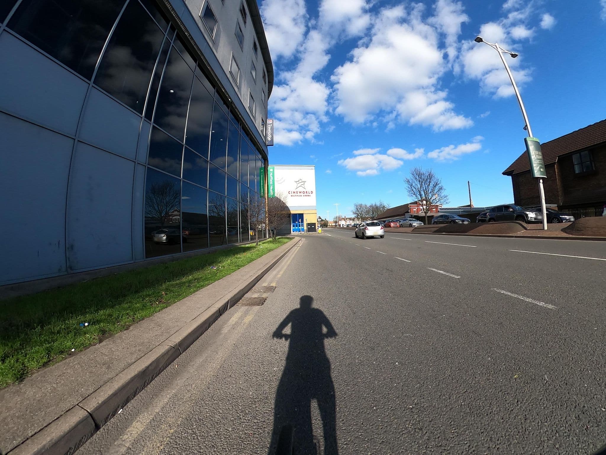 Street view near Travelodge, Ilford — © dankarran (CC BY-SA · Mapillary)