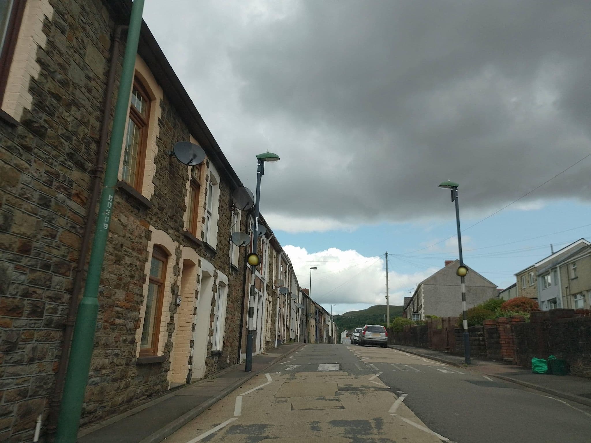Street view near Queens Hotel, Cwmtillery — © laye (CC BY-SA · Mapillary)
