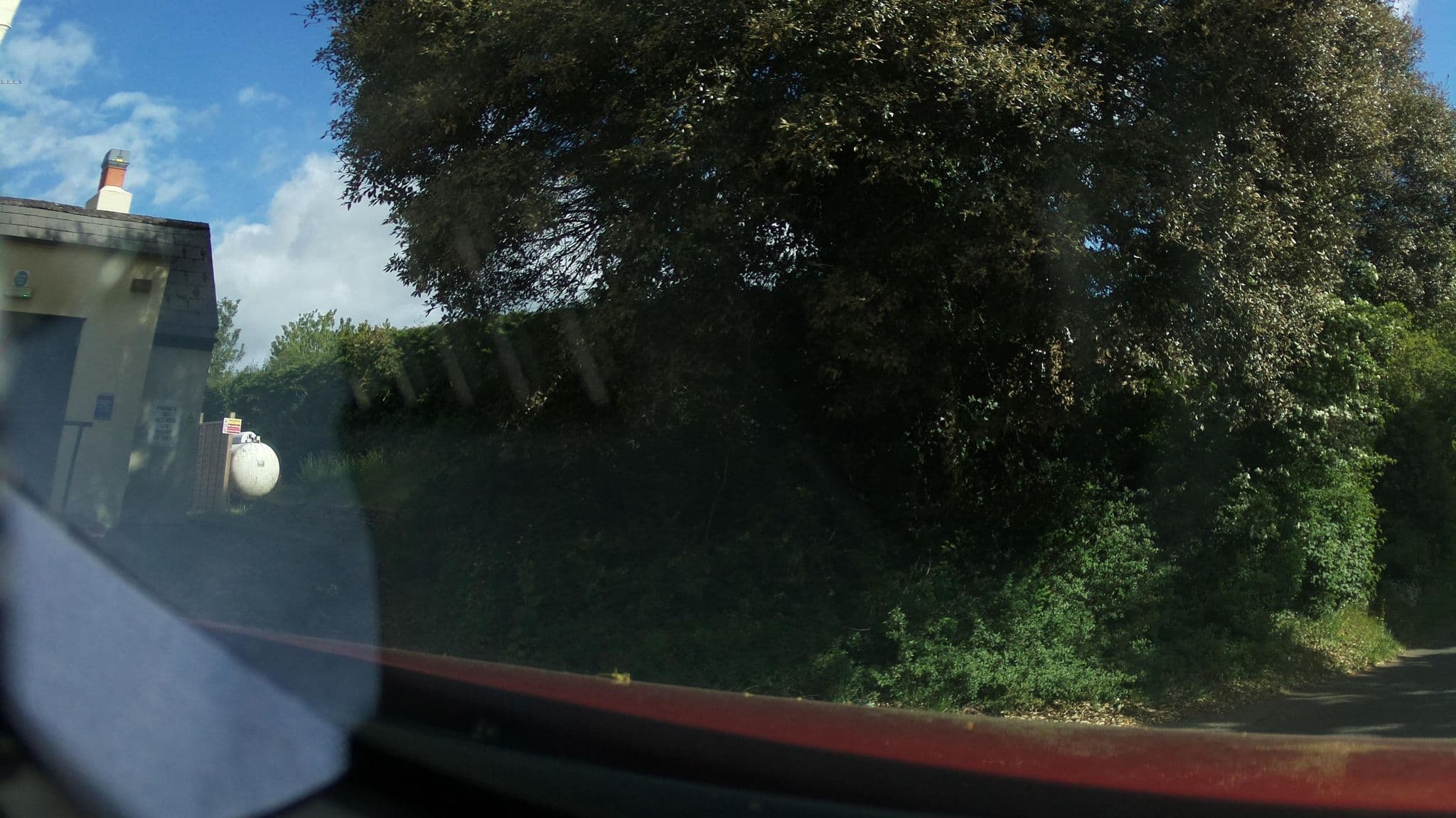 Street view near The Thames Head Inn, Coates — © southglos (CC BY-SA · Mapillary)