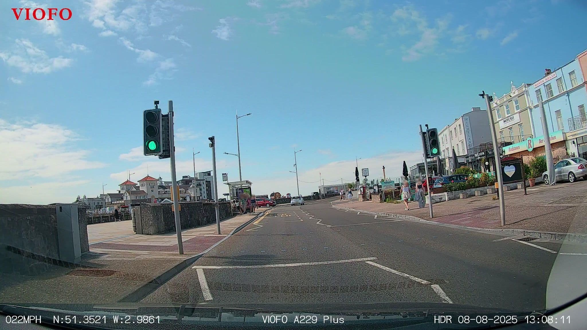 Street view near Seaward, Weston-super-Mare — © RyanBush (CC BY-SA · Mapillary)