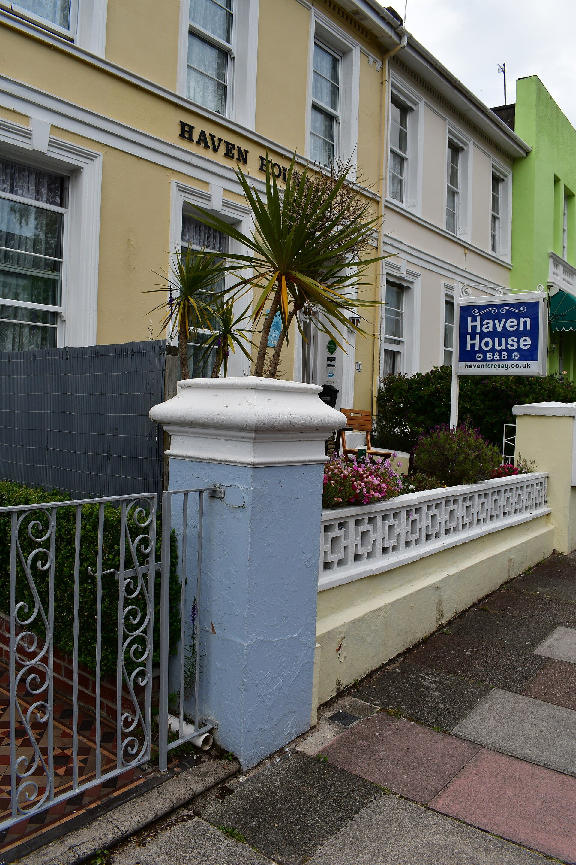 Haven House (via Wikimedia Commons, CC0)