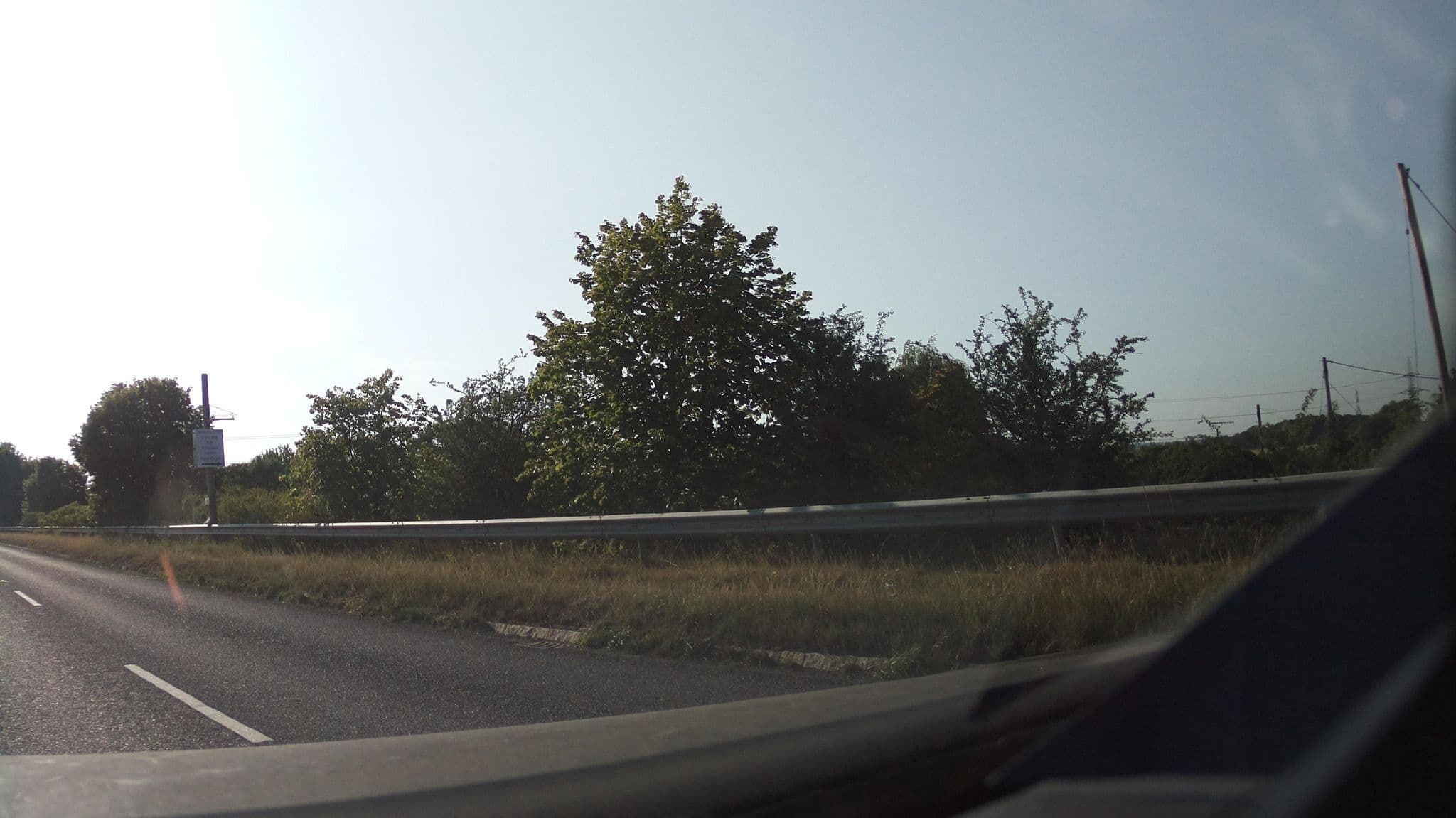 Street view near The Railway Inn, Sutton Courtenay — © southglos (CC BY-SA · Mapillary)
