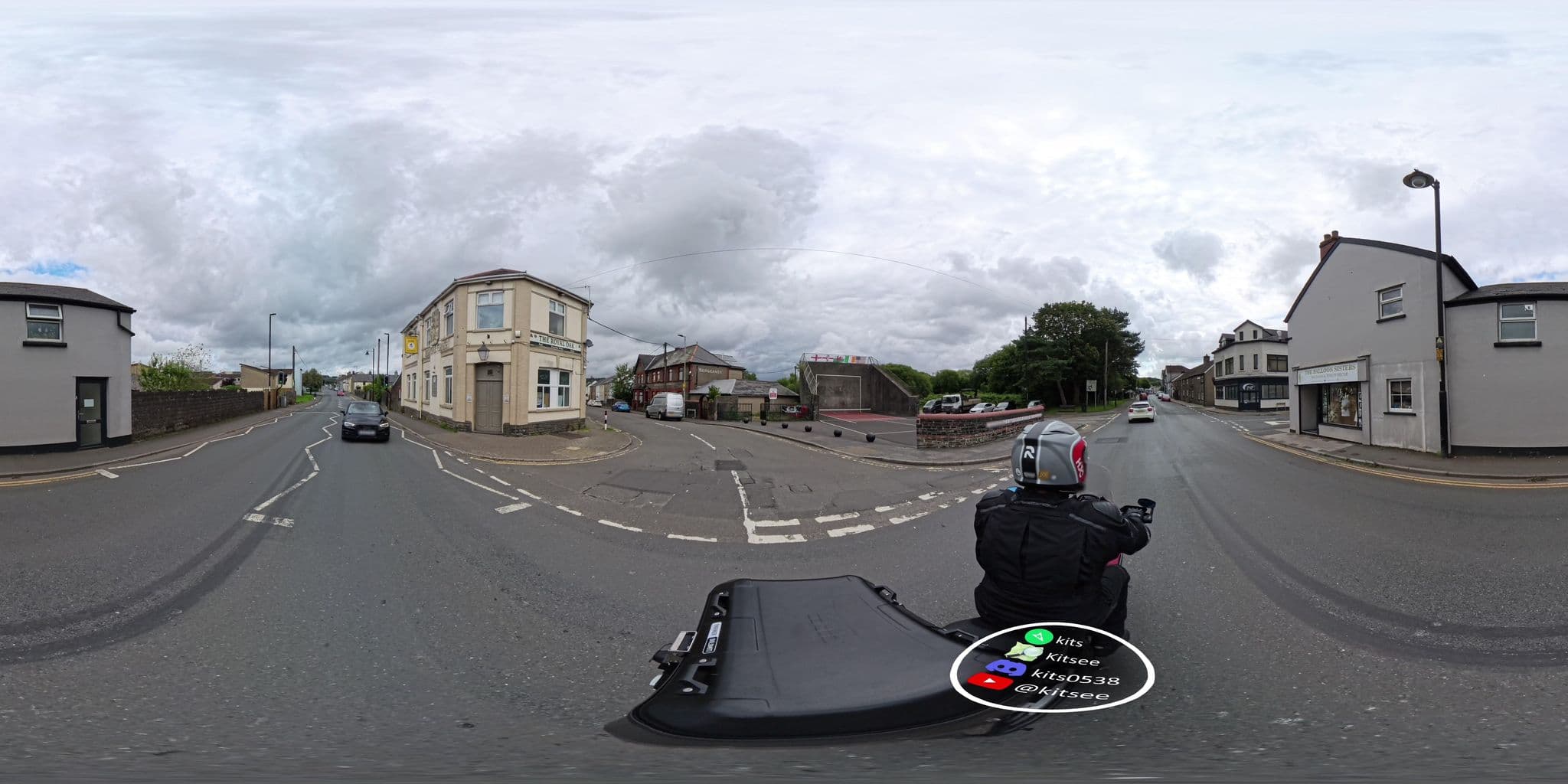 Street view near Sergeants Accommodation, Treharris — © kits (CC BY-SA · Mapillary)