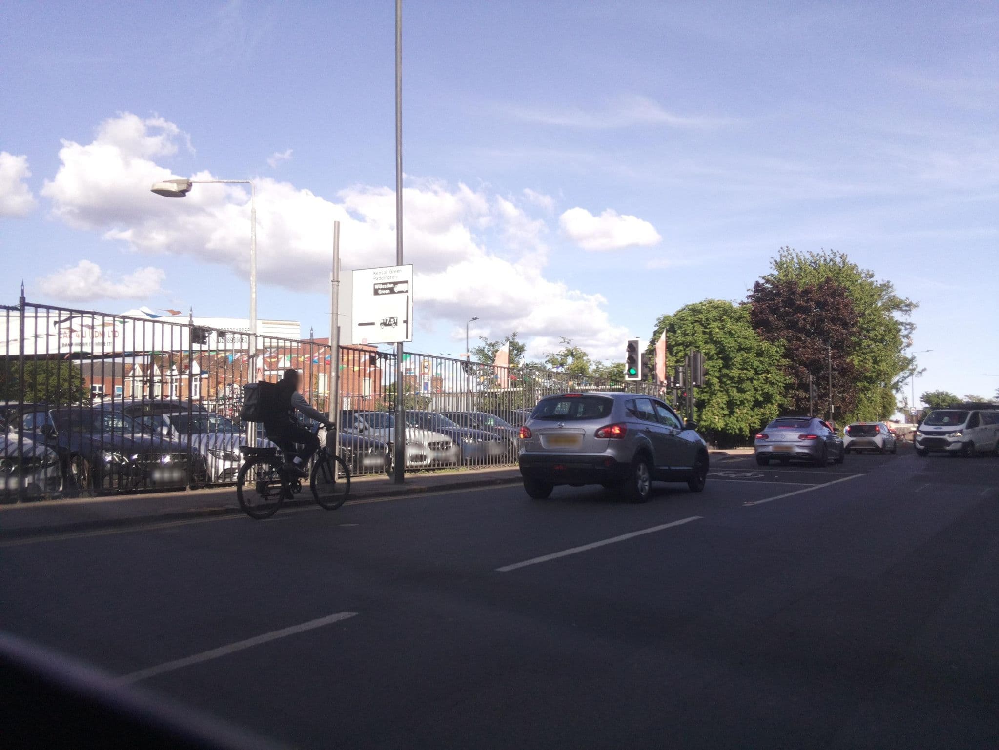 Street view near Diana Hotel, Willesden — © southglos (CC BY-SA · Mapillary)
