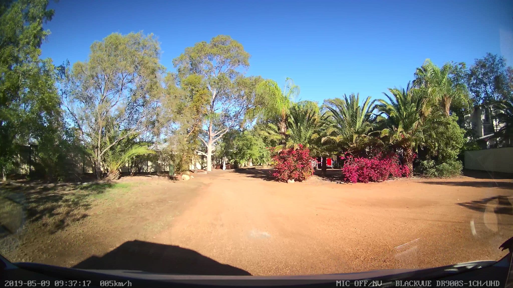 Street view near Dirranbandi Retreat & Caravan Park, Lightning Ridge — © bob3bob3 (CC BY-SA · Mapillary)