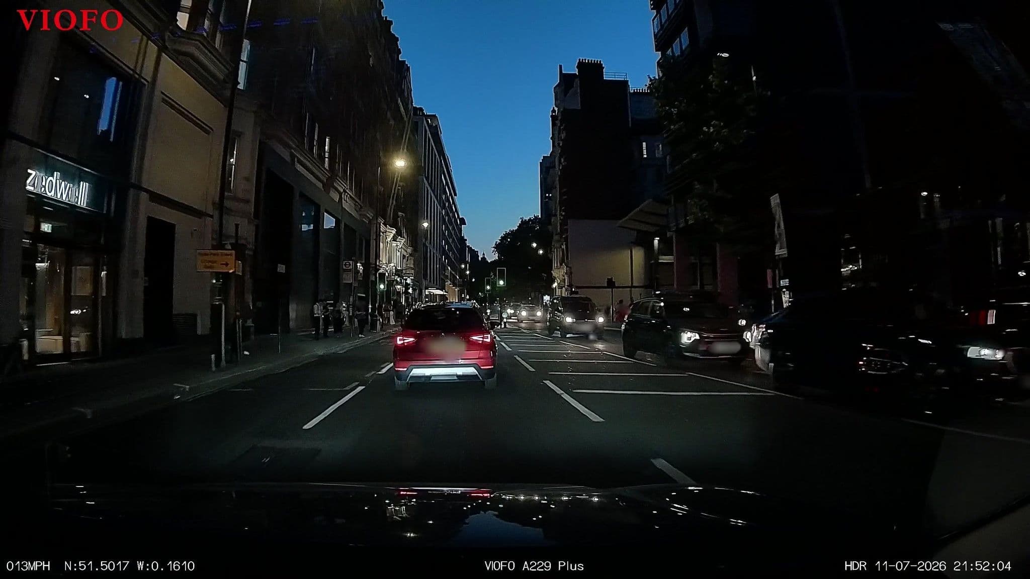 Street view near Zedwell Knightsbridge, Knightsbridge and Belgravia — © RyanBush (CC BY-SA · Mapillary)