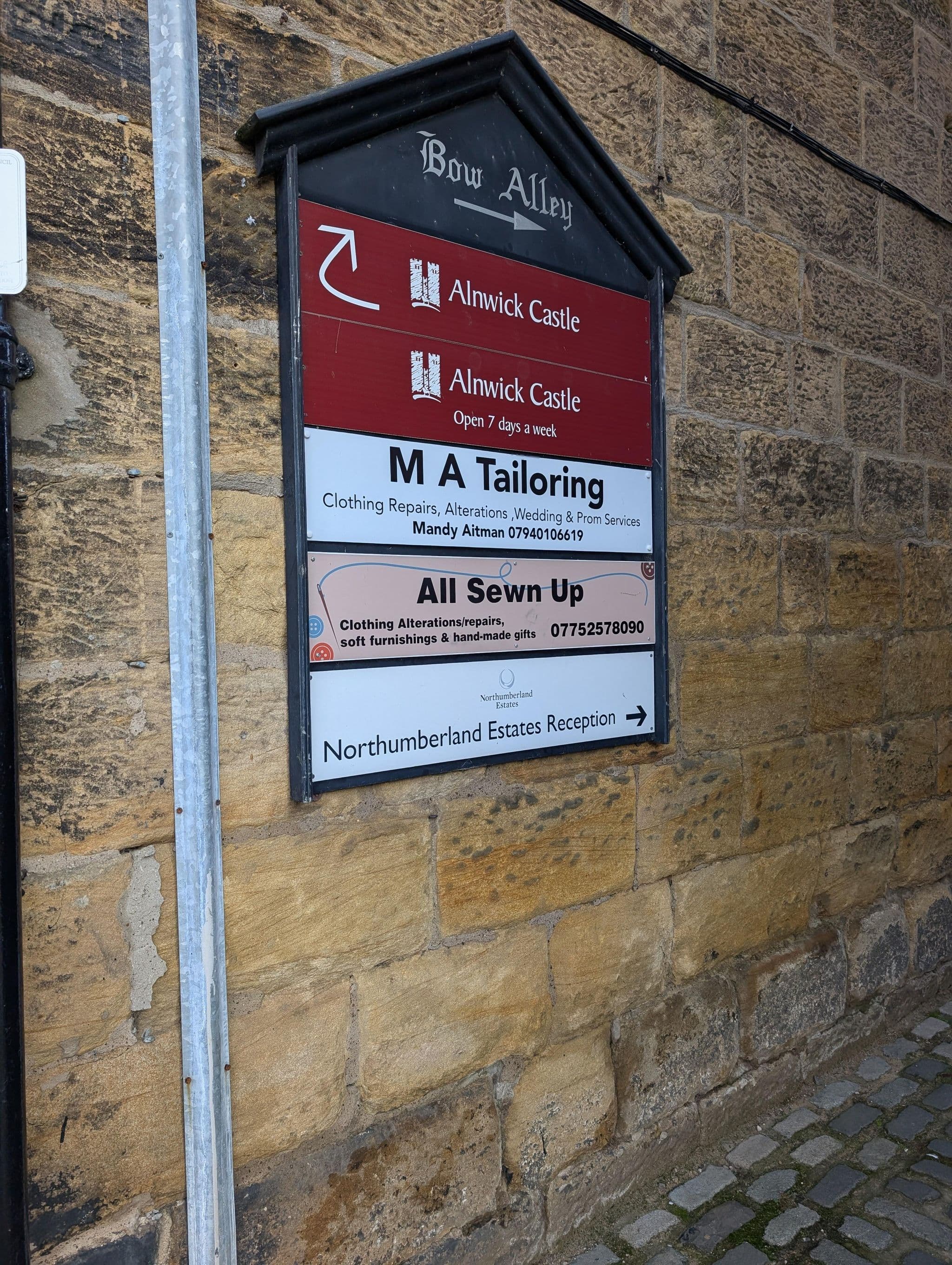 Street view near Dirty Bottles Hotel, Alnwick — © floatingboater (CC BY-SA · Mapillary)