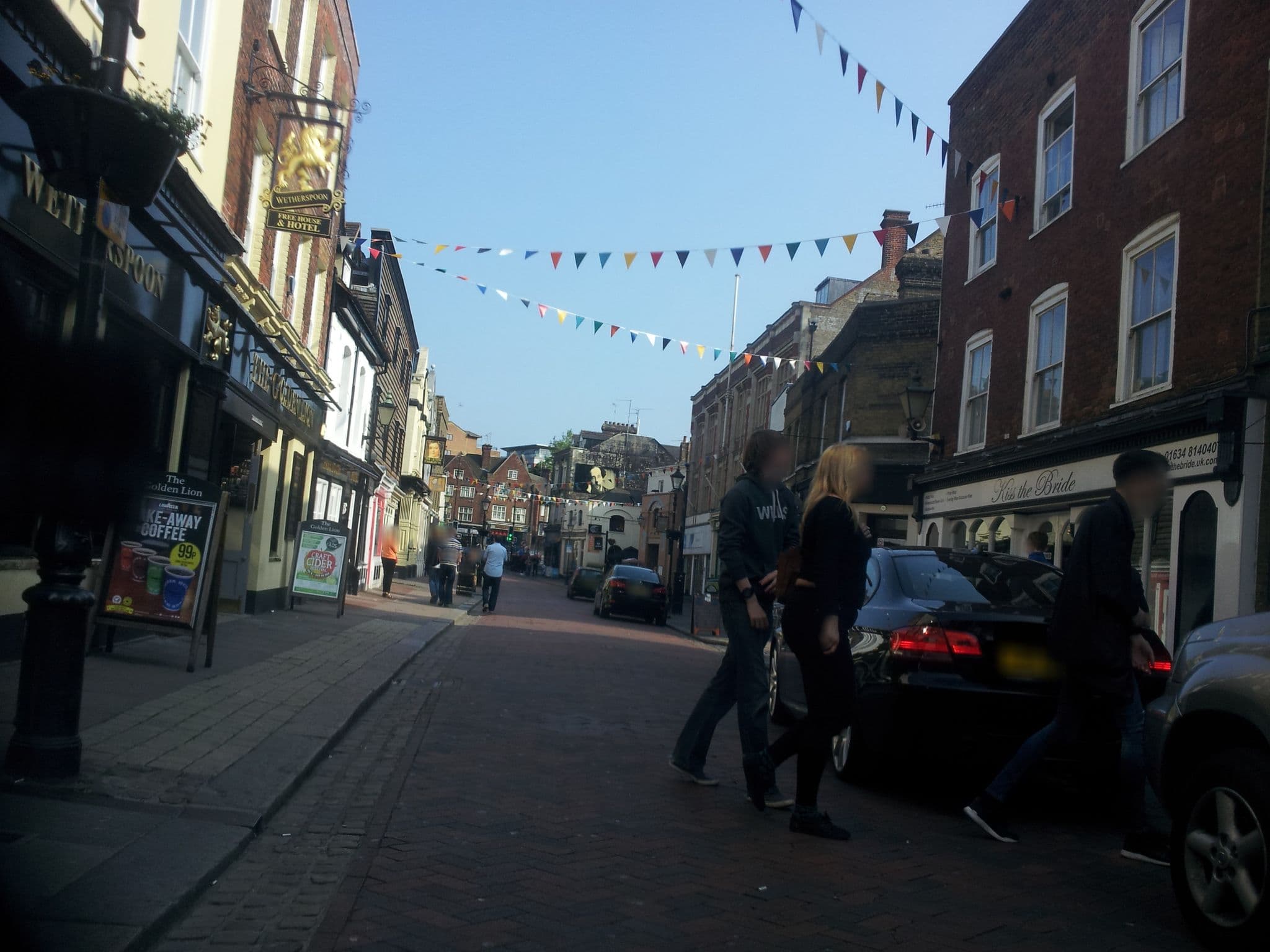 Street view near The Golden Lion, Rochester — © paulbiv (CC BY-SA · Mapillary)