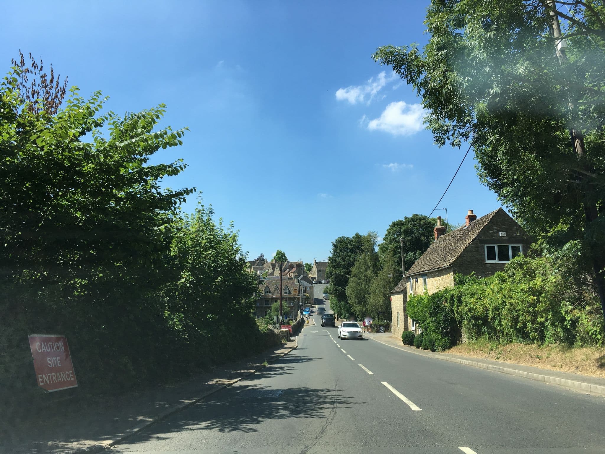 Street view near Turnpike Cottage, Tetbury — © southglos (CC BY-SA · Mapillary)