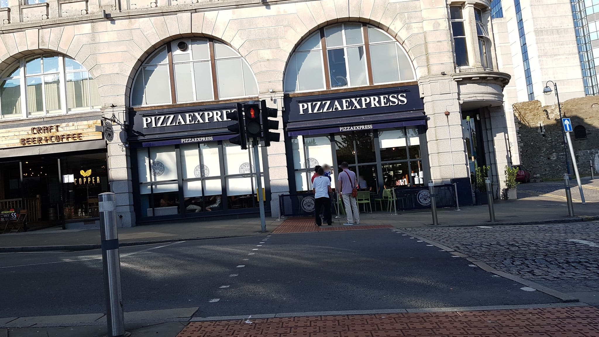 Street view near Cwtsh Hostel, Swansea — © matthewitt (CC BY-SA · Mapillary)