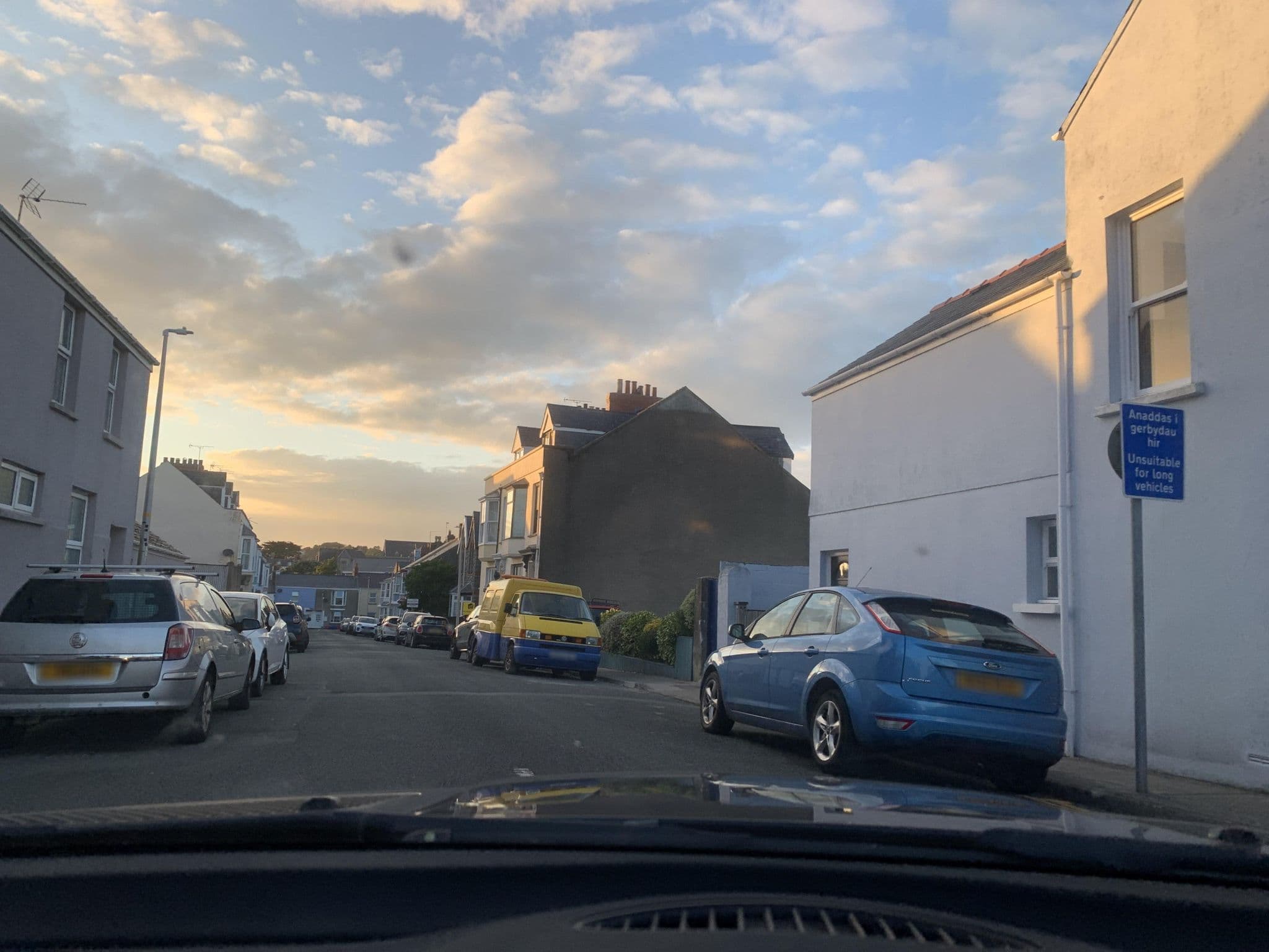 Street view near Glentworth Holiday Apartments, Tenby — © laye (CC BY-SA · Mapillary)