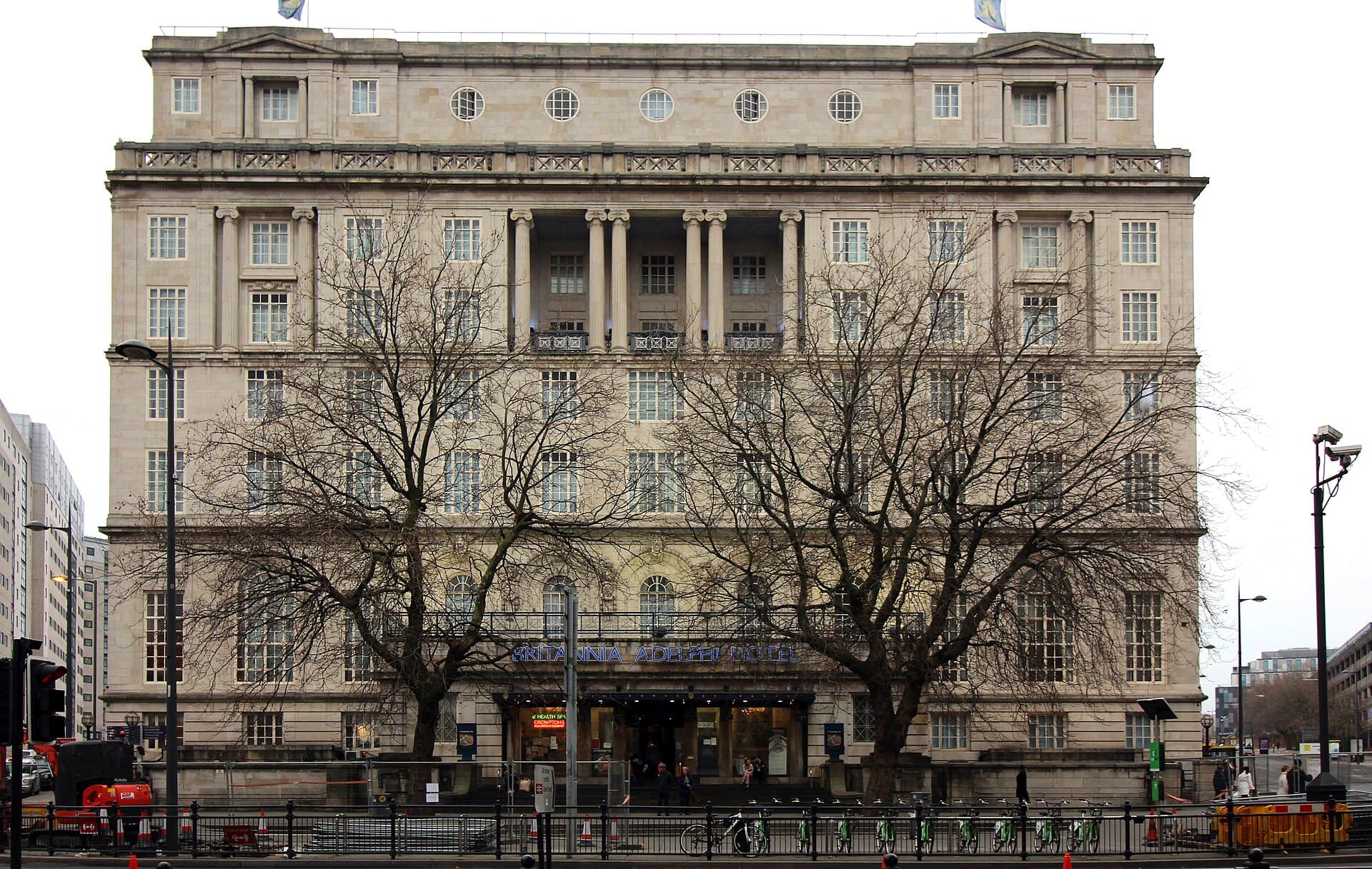 The Adelphi (via Wikimedia Commons, CC BY-SA 4.0)