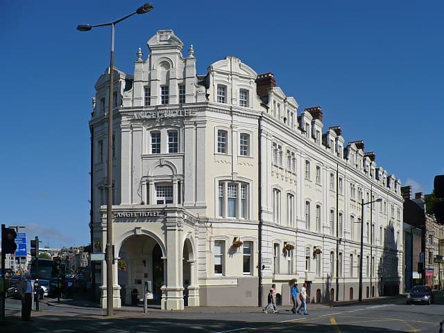 The Angel Hotel (via Wikimedia Commons, CC BY-SA 2.0)