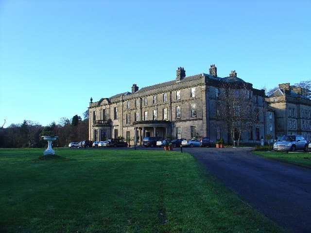 Beamish Hall Country House Hotel (via Wikimedia Commons, CC BY-SA 2.0)