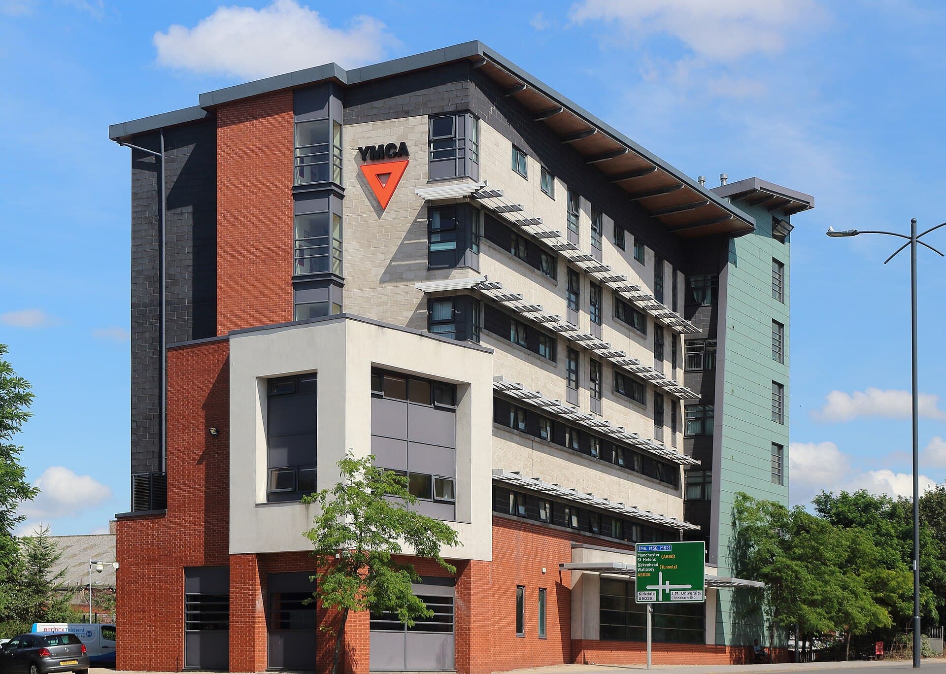 Liverpool YMCA (via Wikimedia Commons, CC BY-SA 4.0)