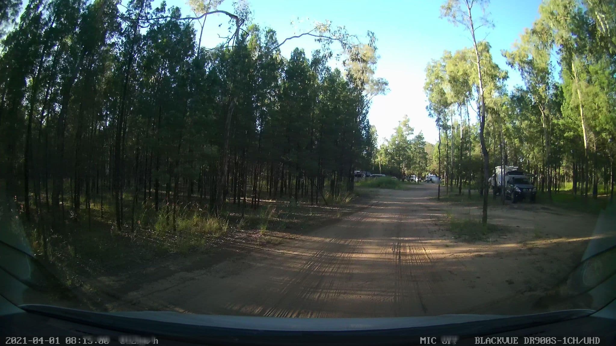 Street view near Gil Weir, Miles — © bob3bob3 (CC BY-SA · Mapillary)