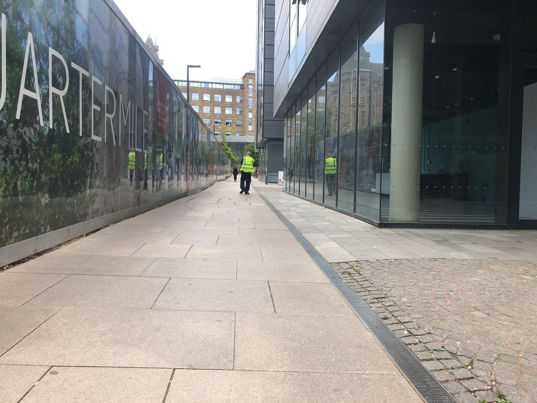 Street view near Residence Inn, Edinburgh — © drnoble (CC BY-SA · Mapillary)