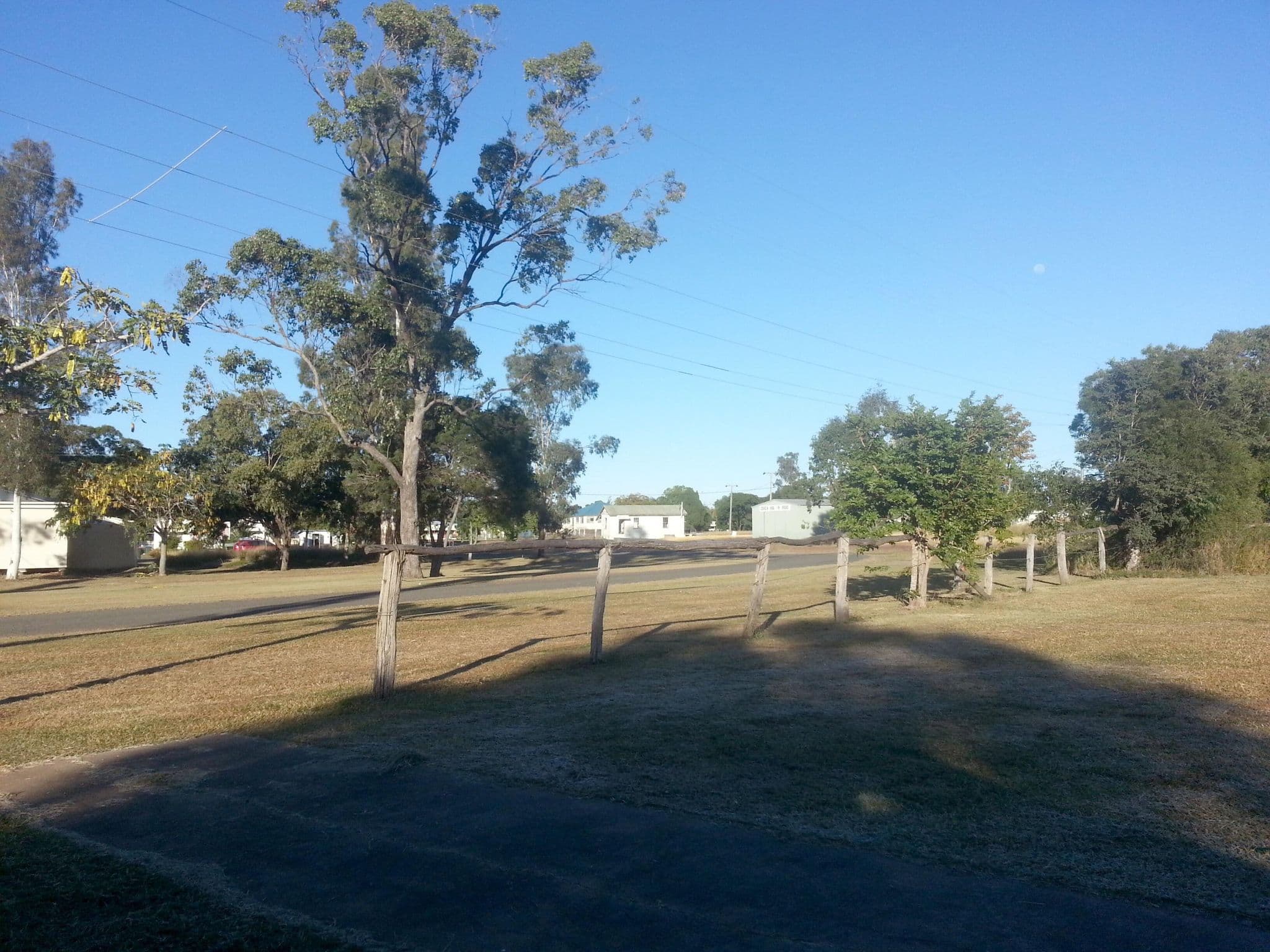 Street view near Goovigen Sportsground, Biloela — © bob3bob3 (CC BY-SA · Mapillary)